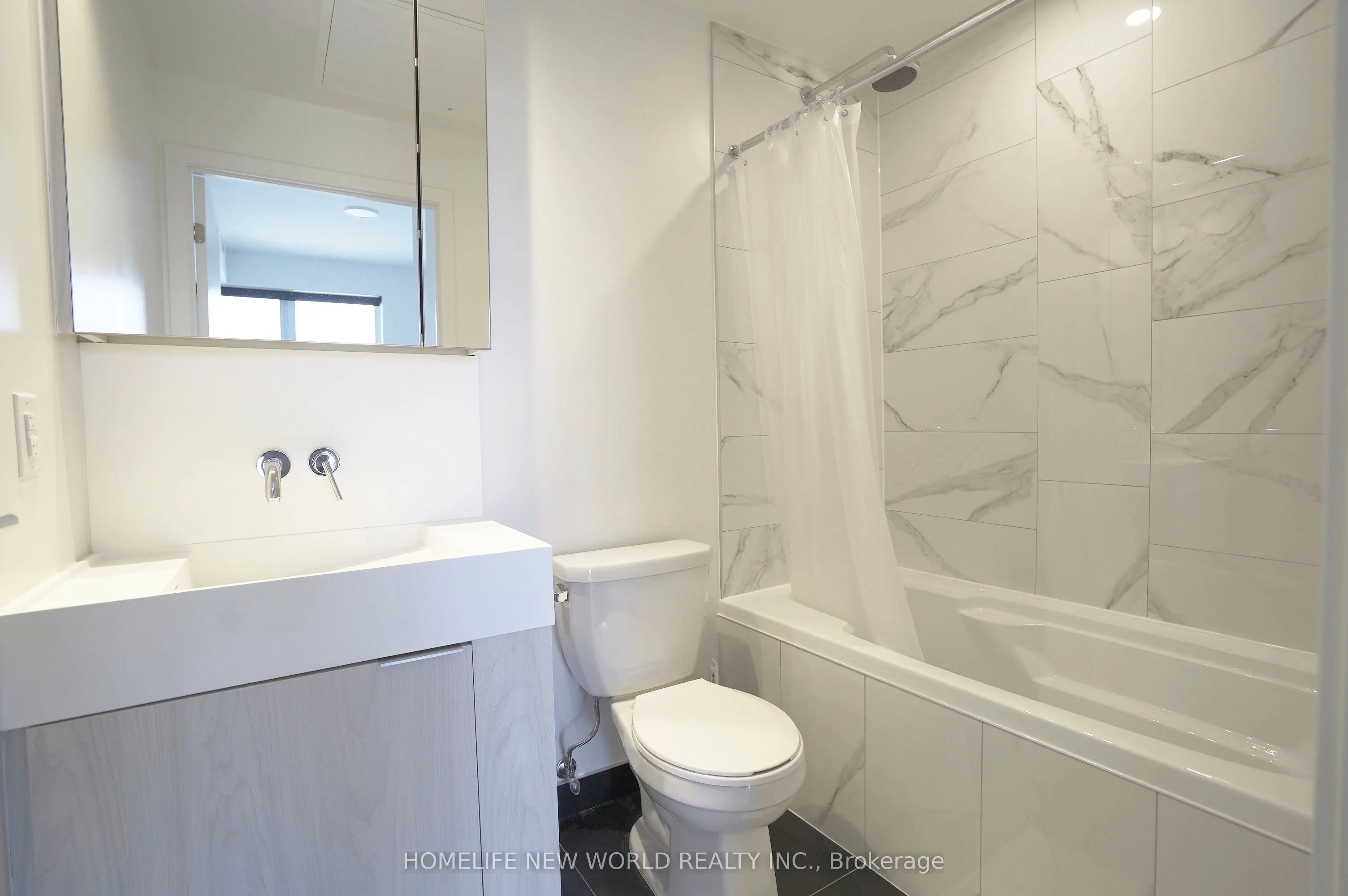 20 Richardson Street, #1810