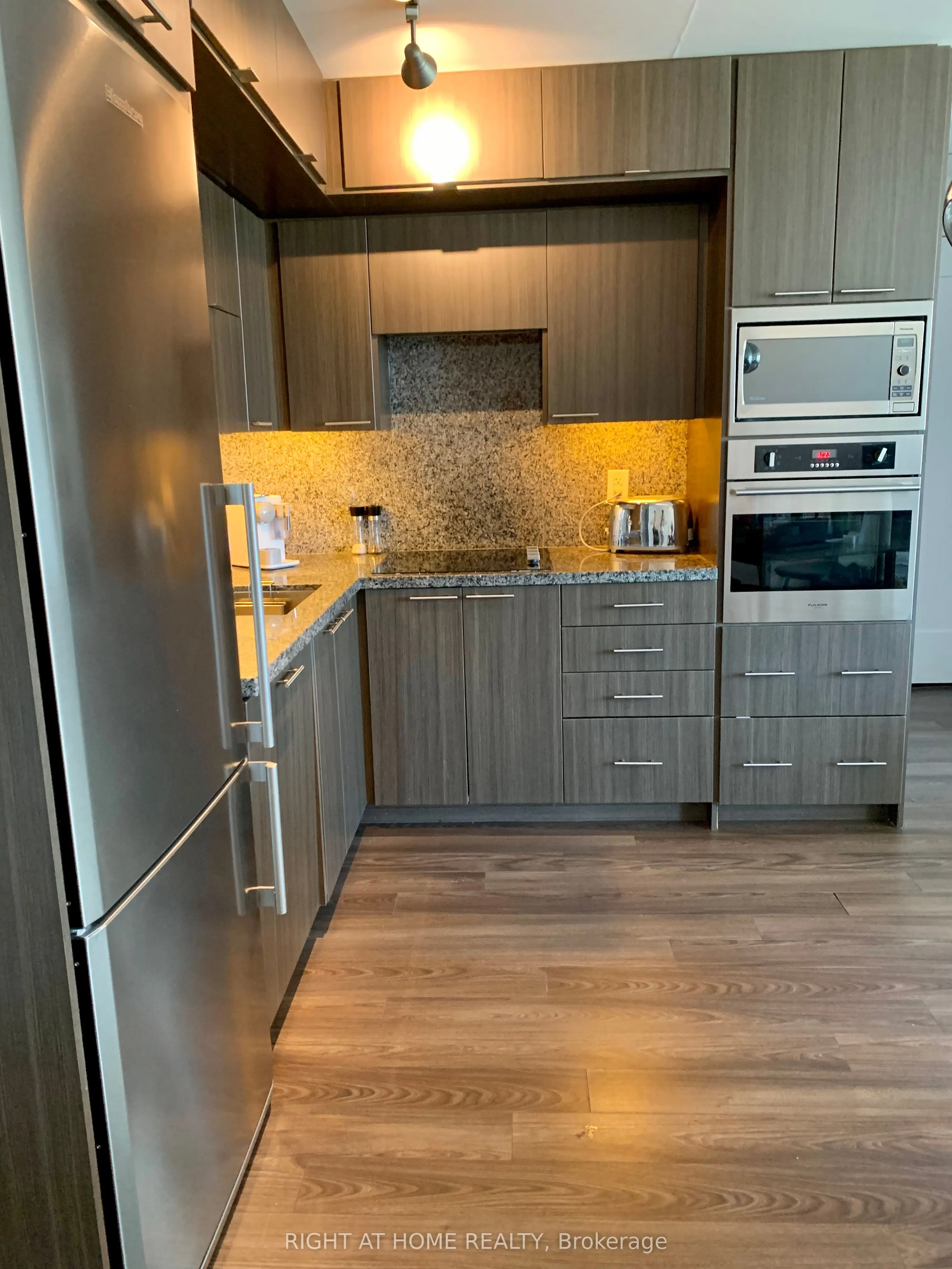 120 Harrison Garden Boulevard, #812