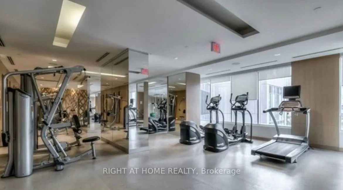 120 Harrison Garden Boulevard, #812