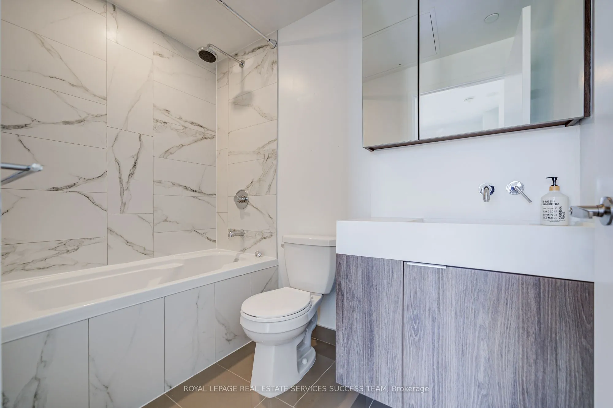 15 Lower Jarvis Street, #2110 A