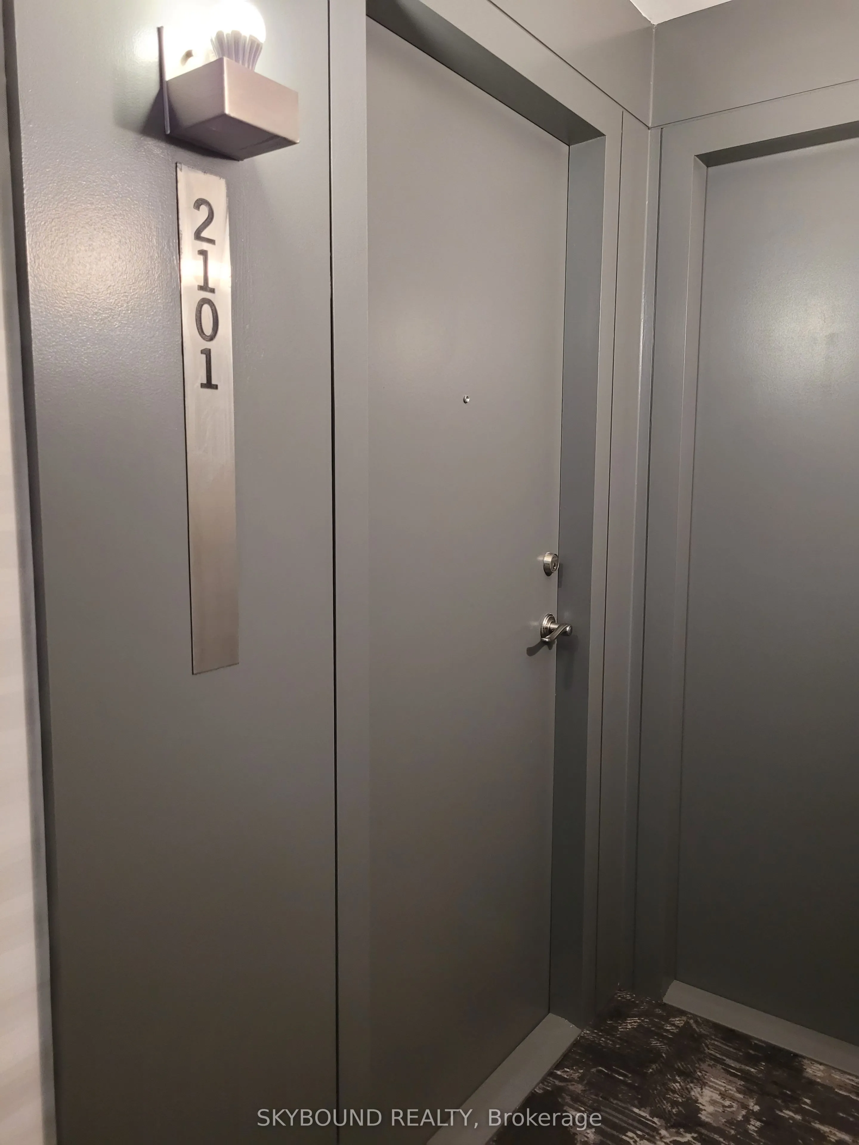 25 Carlton Street, #2101