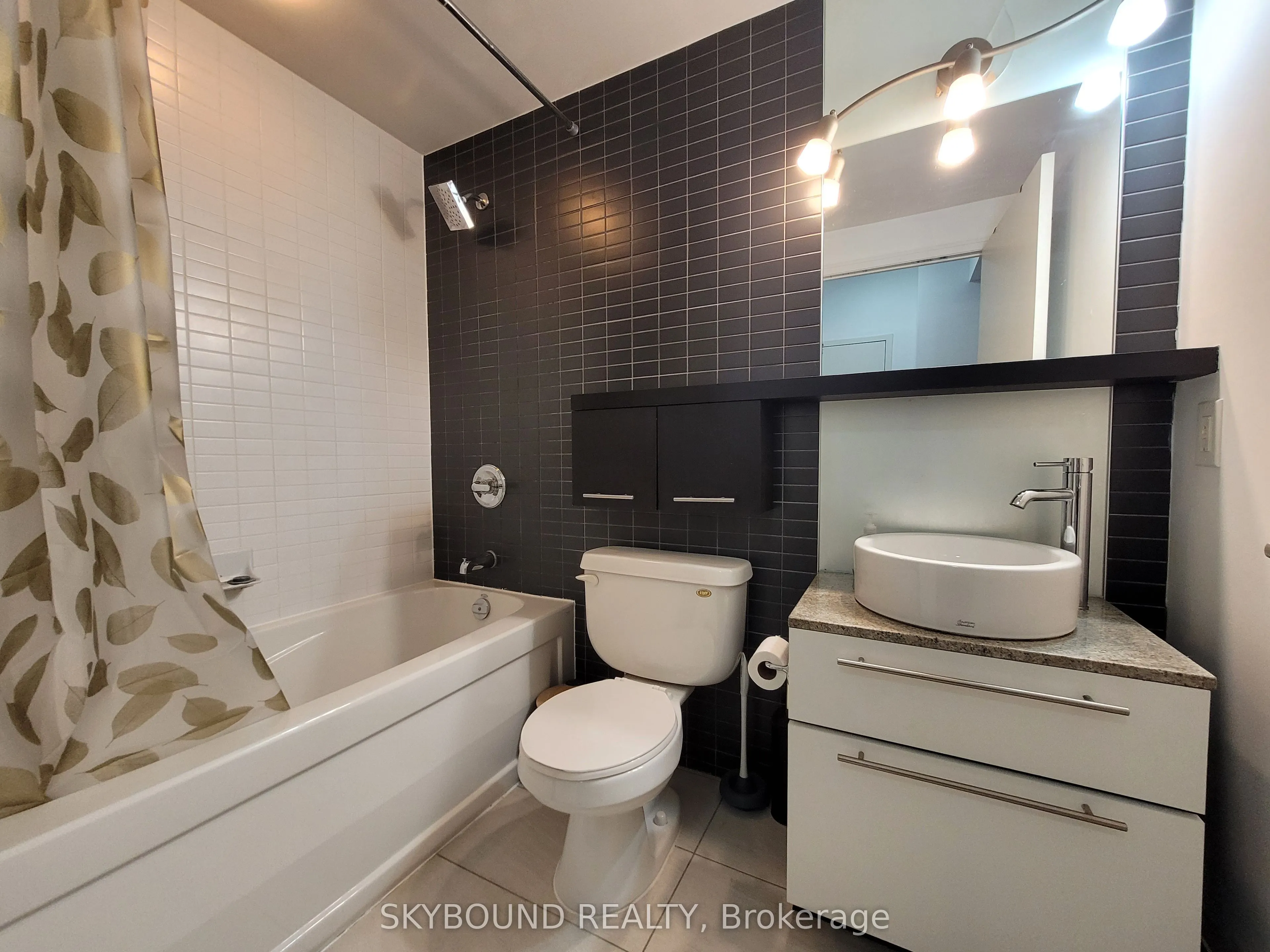 25 Carlton Street, #2101