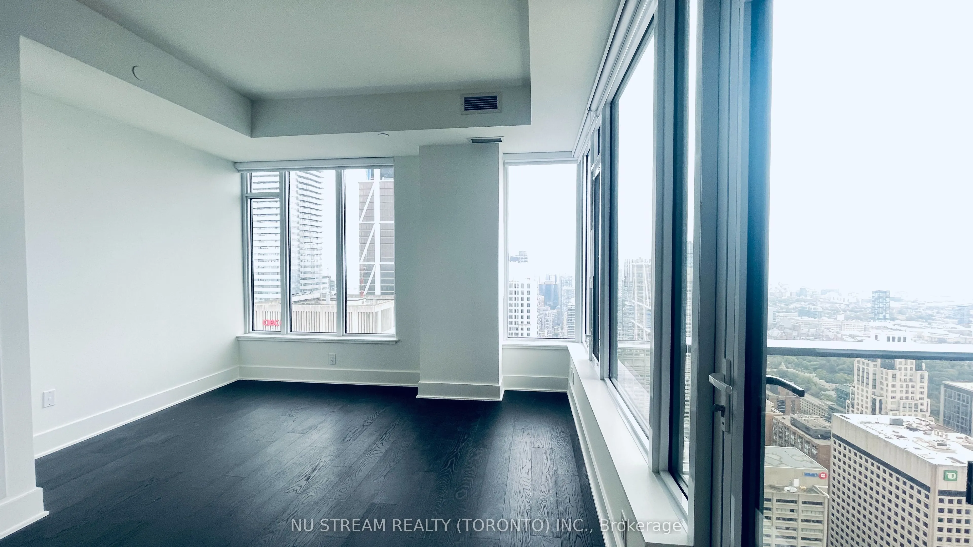 11 Yorkville Avenue, #4809