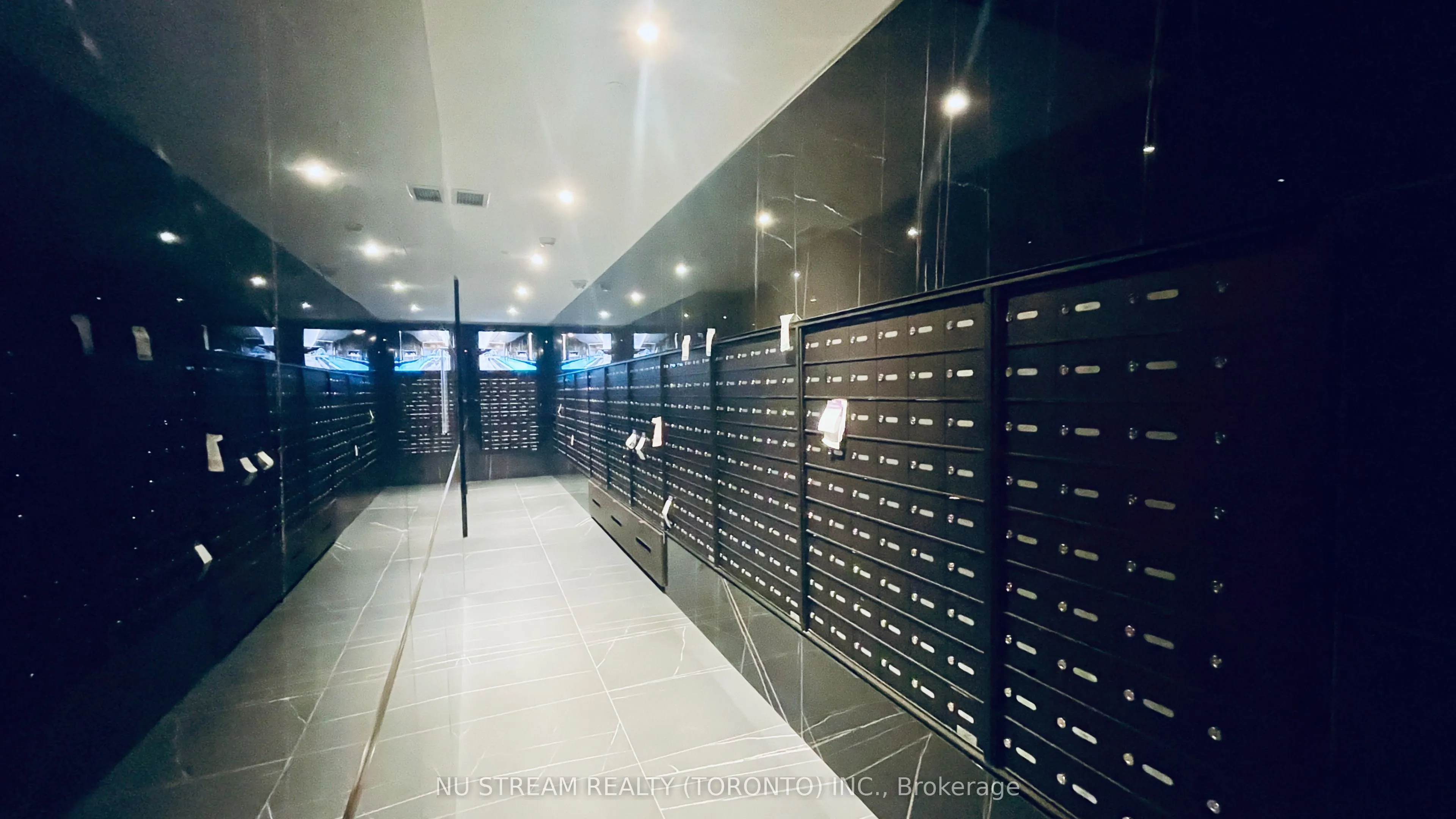 11 Yorkville Avenue, #4809