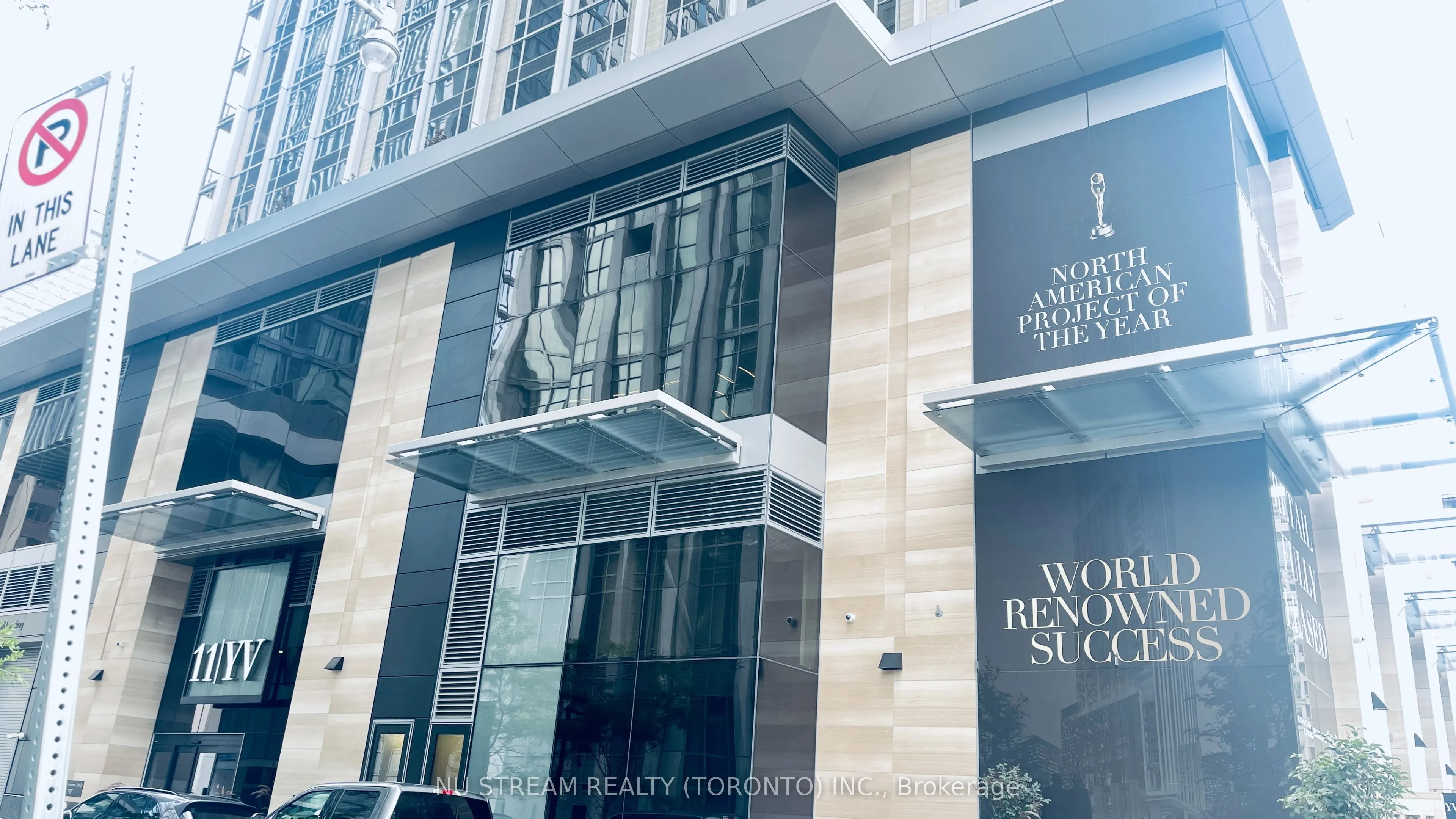 11 Yorkville Avenue, #4809