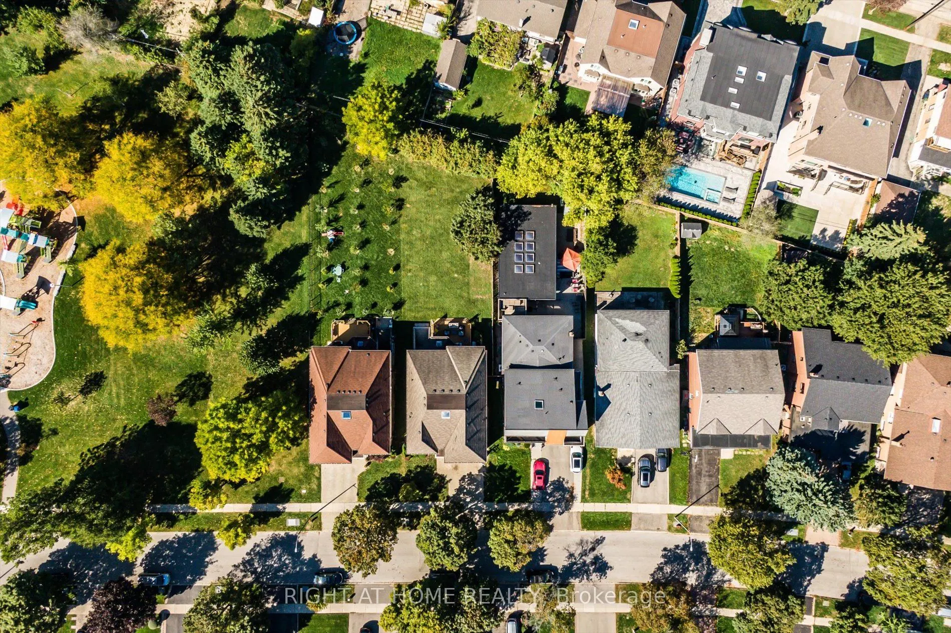 154 Charlton Boulevard
