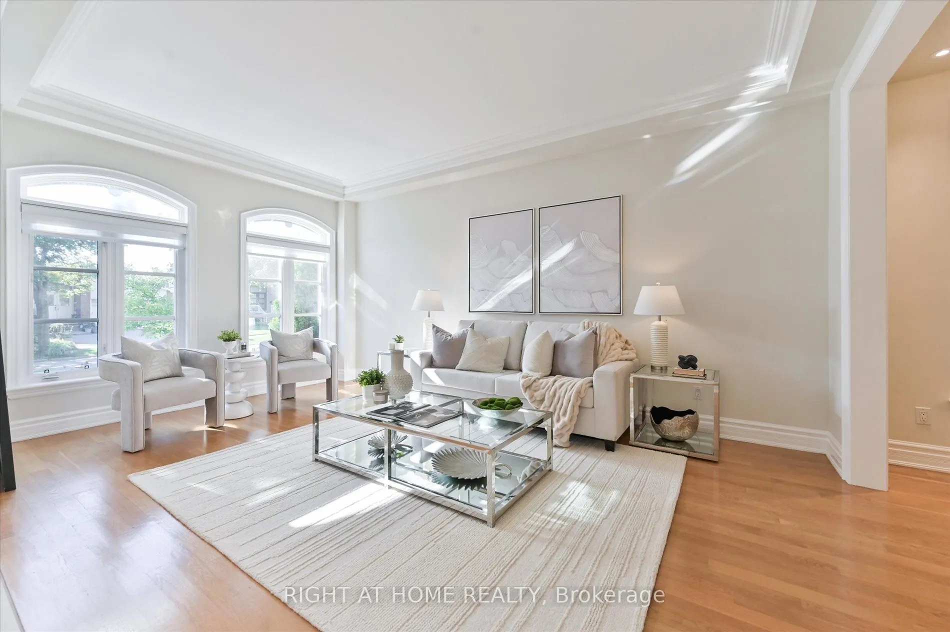 154 Charlton Boulevard