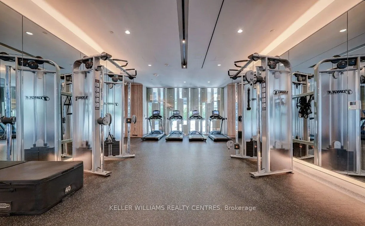 27 Bathurst Street, #712