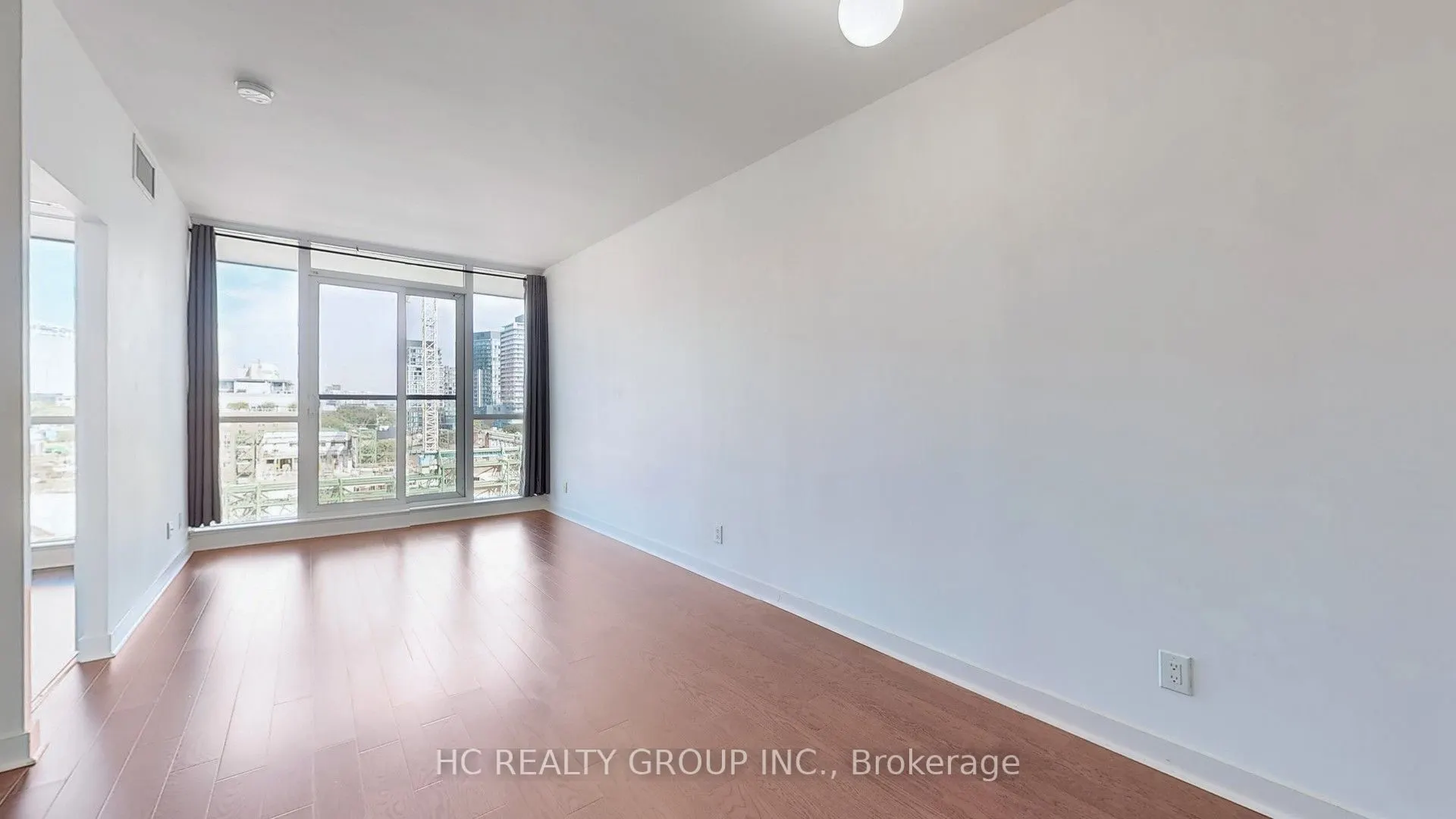 320 Richmond Street E, #919