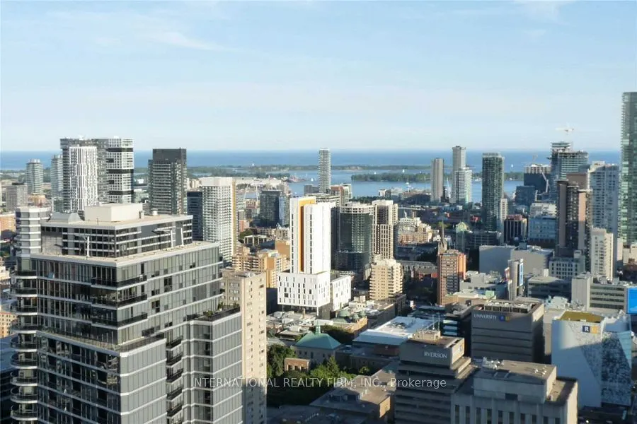 7 Grenville Street, #4806