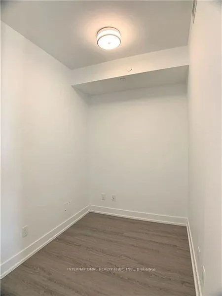 7 Grenville Street, #4806