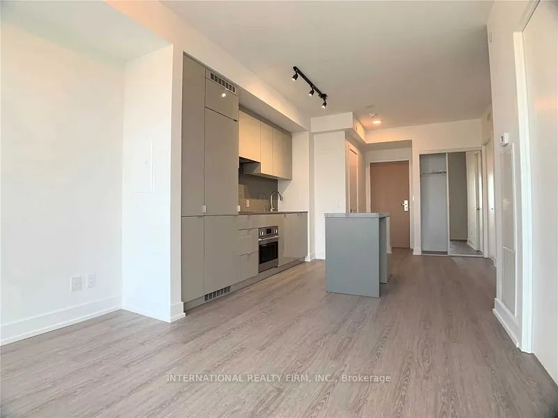 7 Grenville Street, #4806