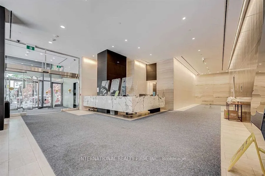 7 Grenville Street, #4806