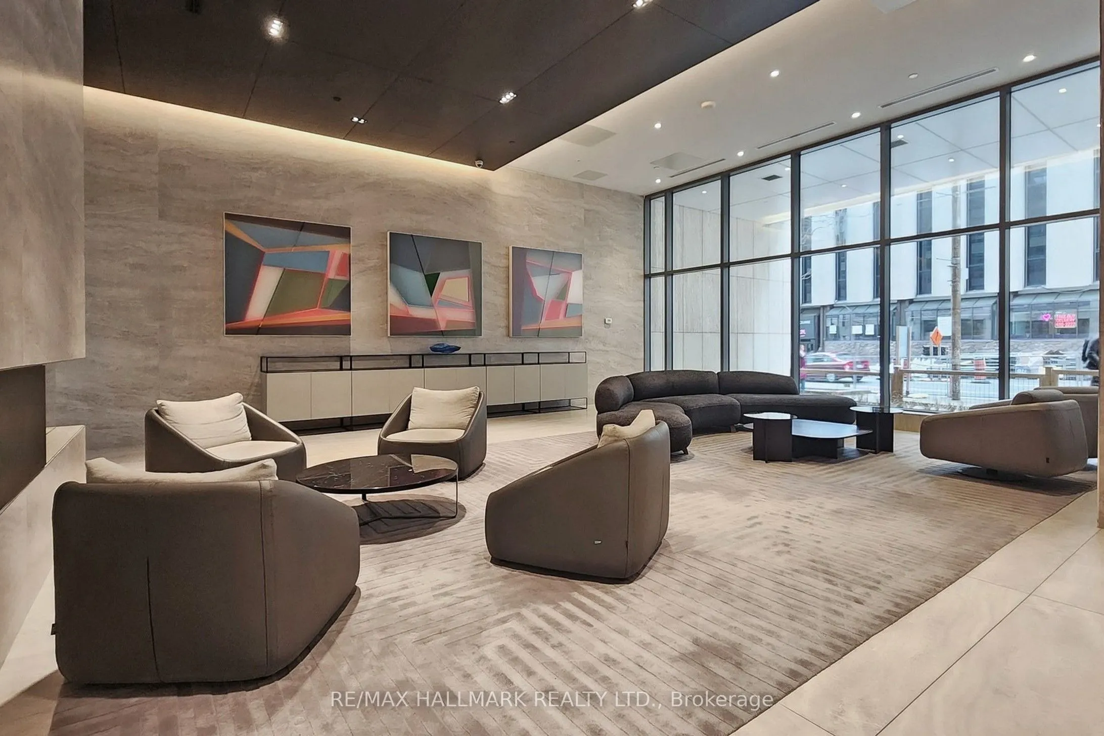 2221 Yonge Street, #313