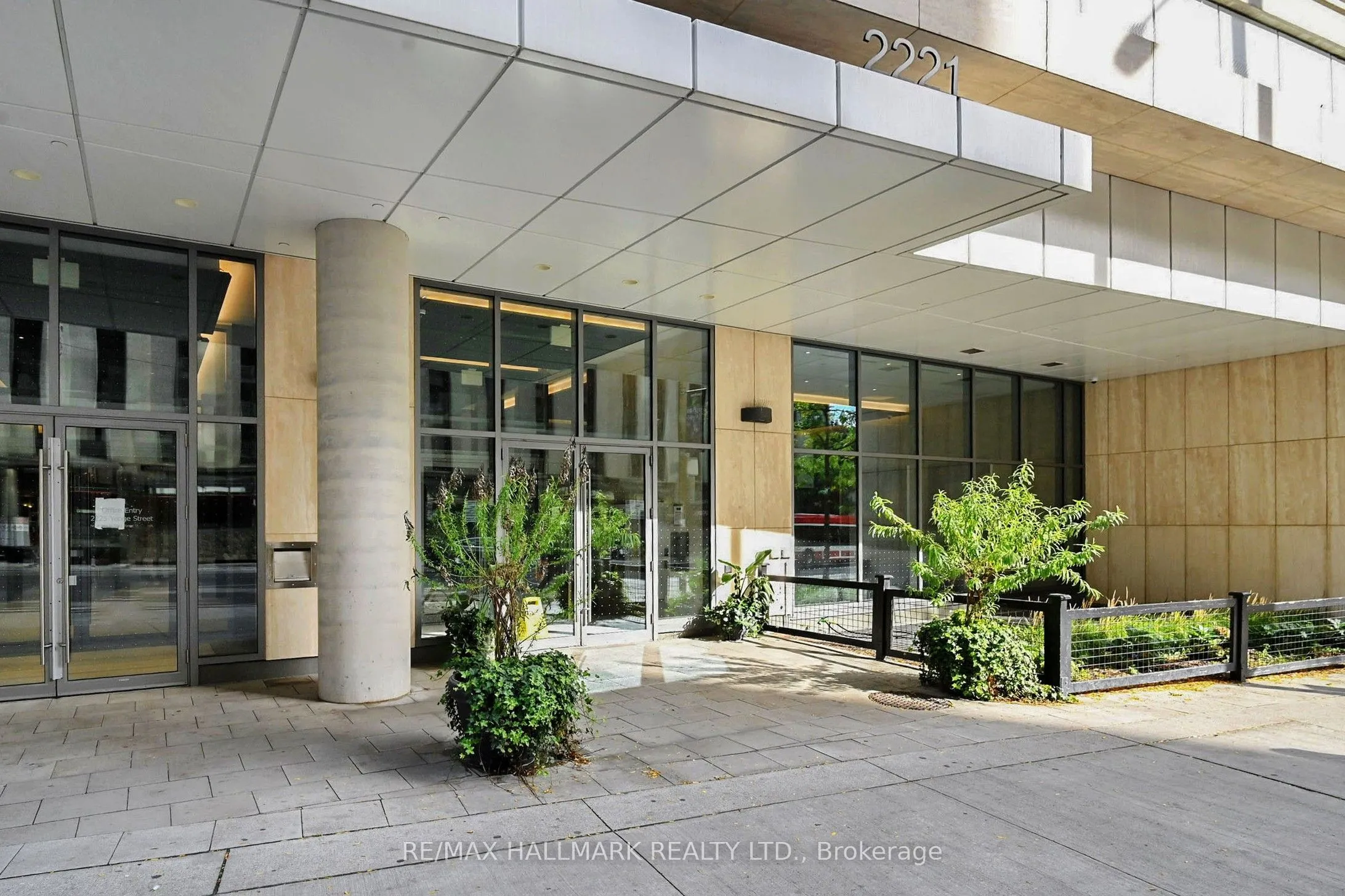 2221 Yonge Street, #313