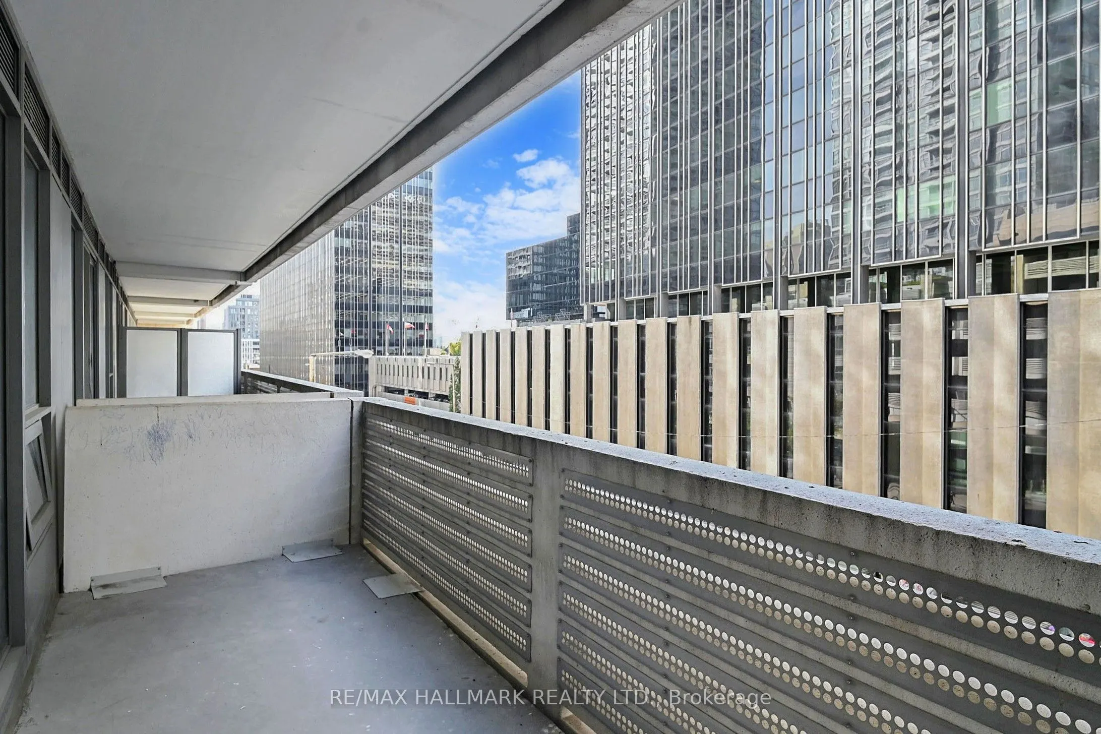 2221 Yonge Street, #313