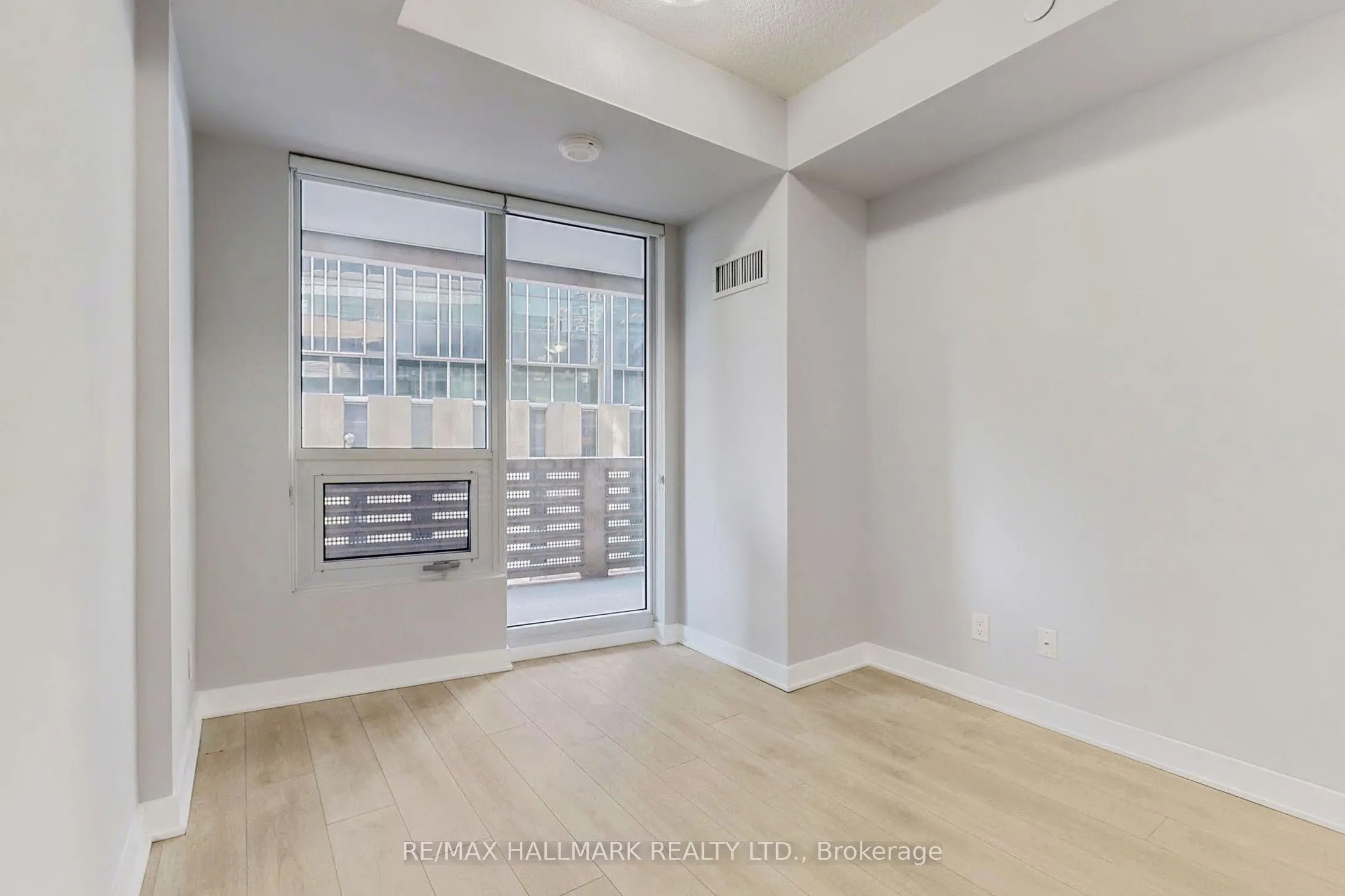2221 Yonge Street, #313