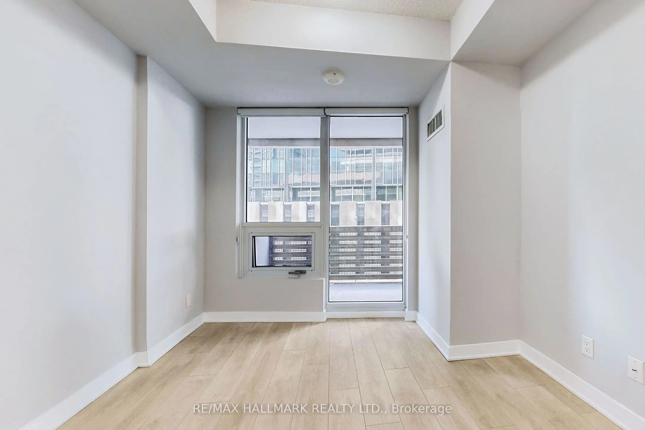 2221 Yonge Street, #313