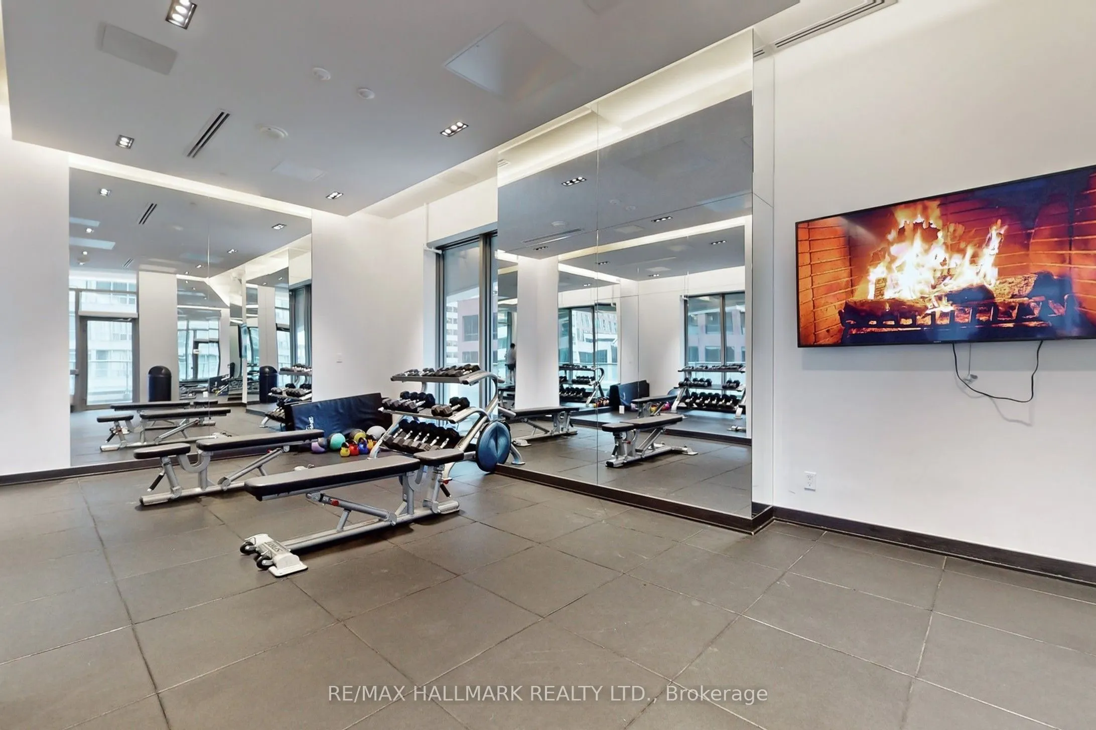2221 Yonge Street, #313