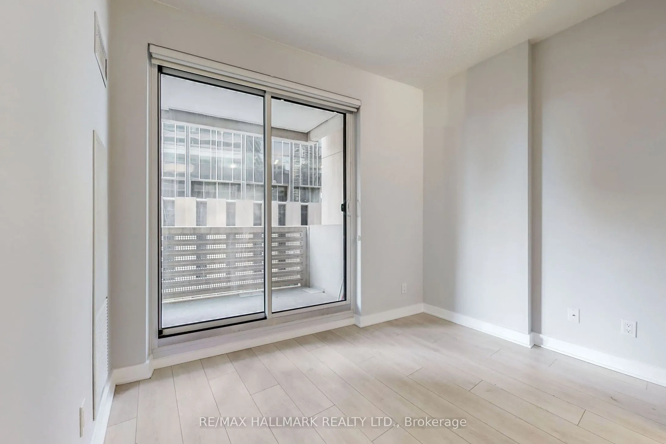 2221 Yonge Street, #313