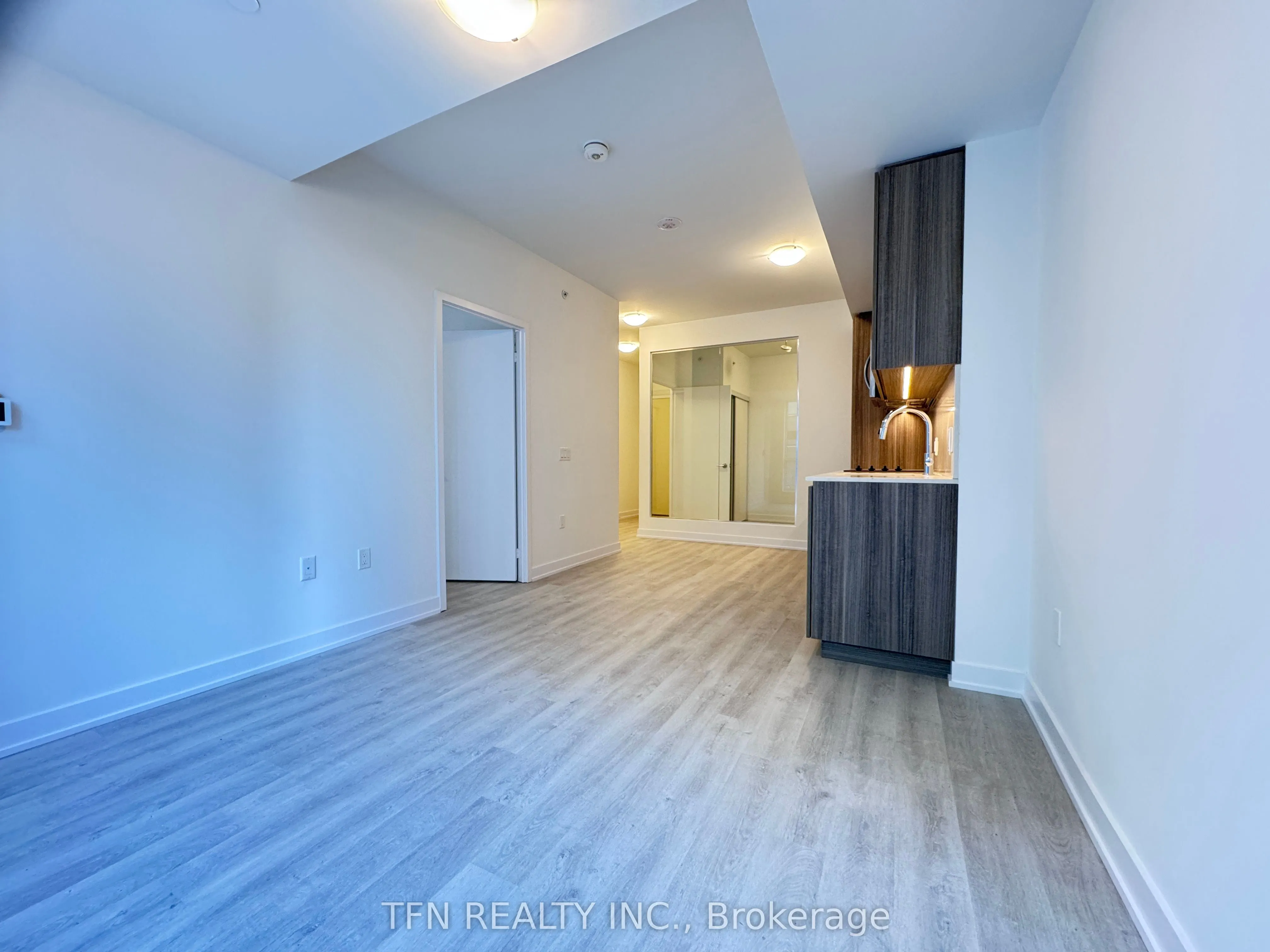 15 Richardson Street, #624