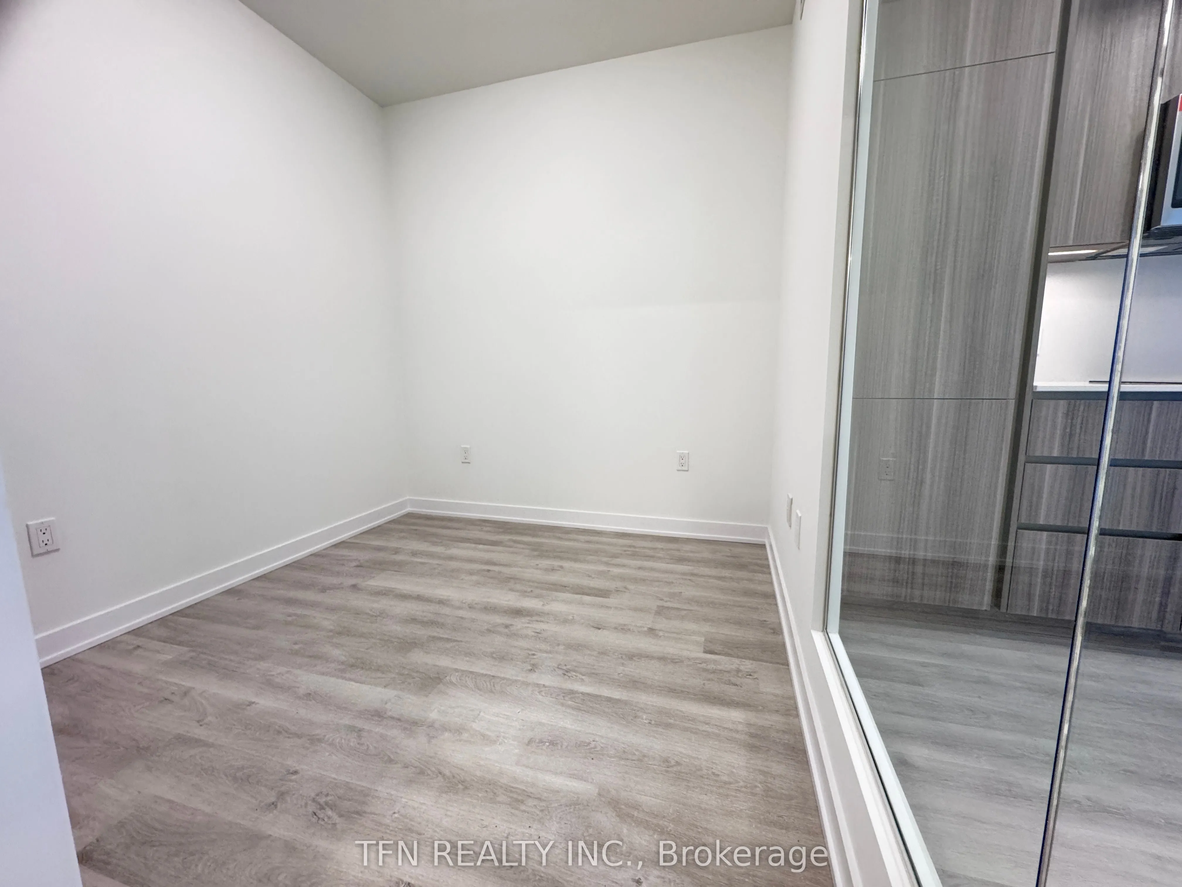 15 Richardson Street, #624