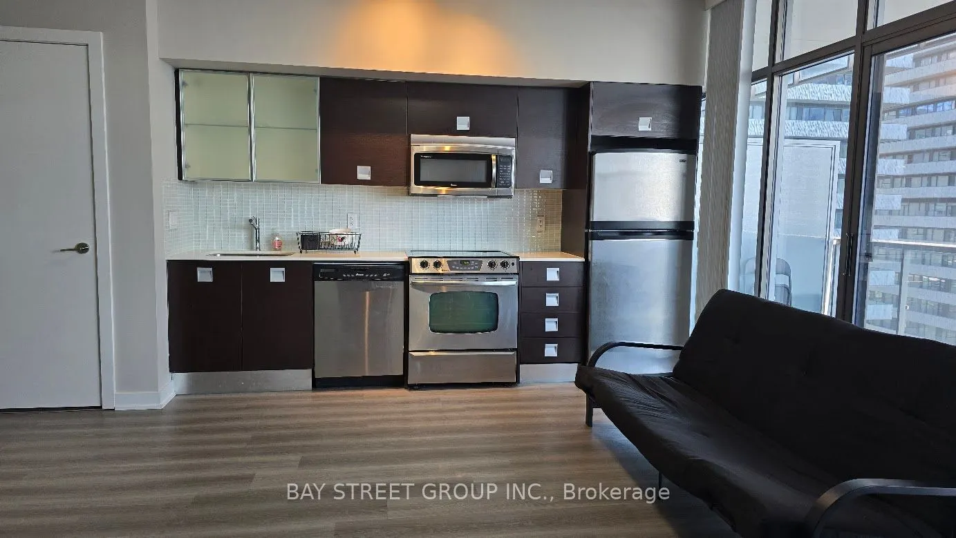 33 Charles Street E, #3109