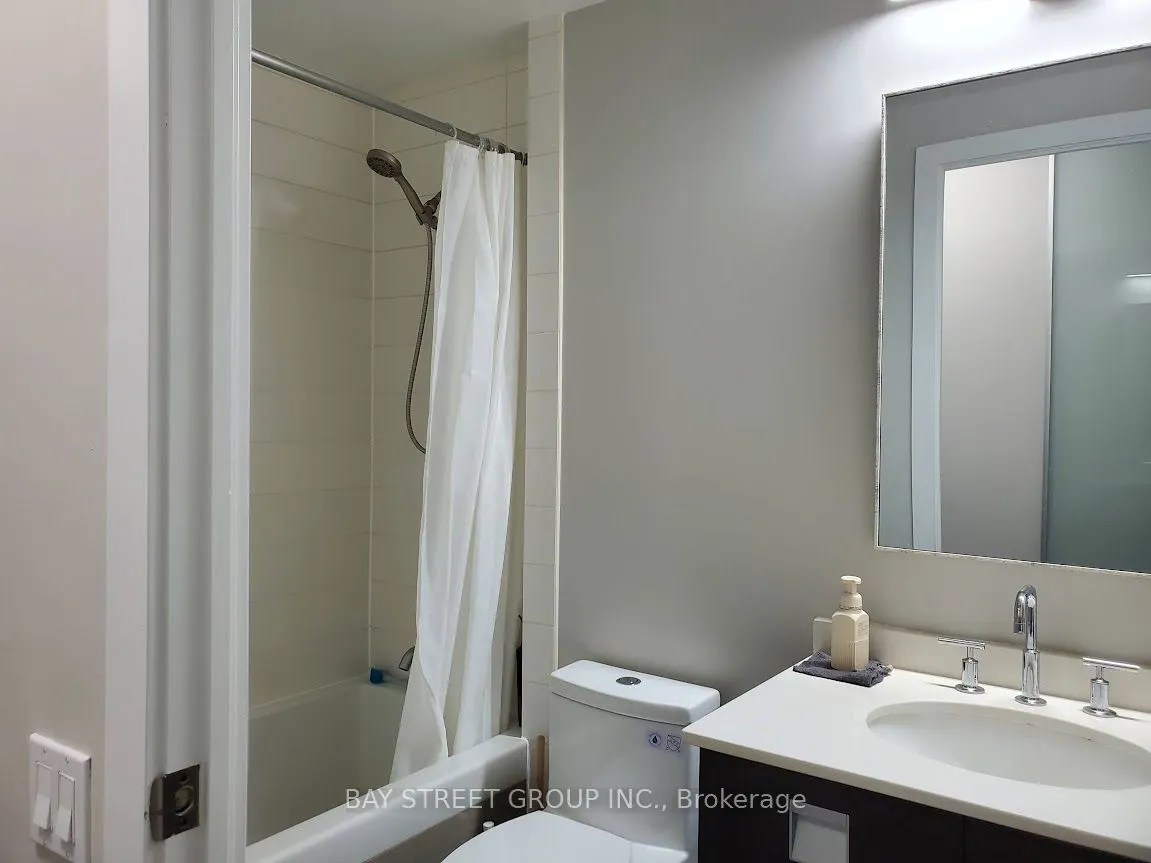 33 Charles Street E, #3109
