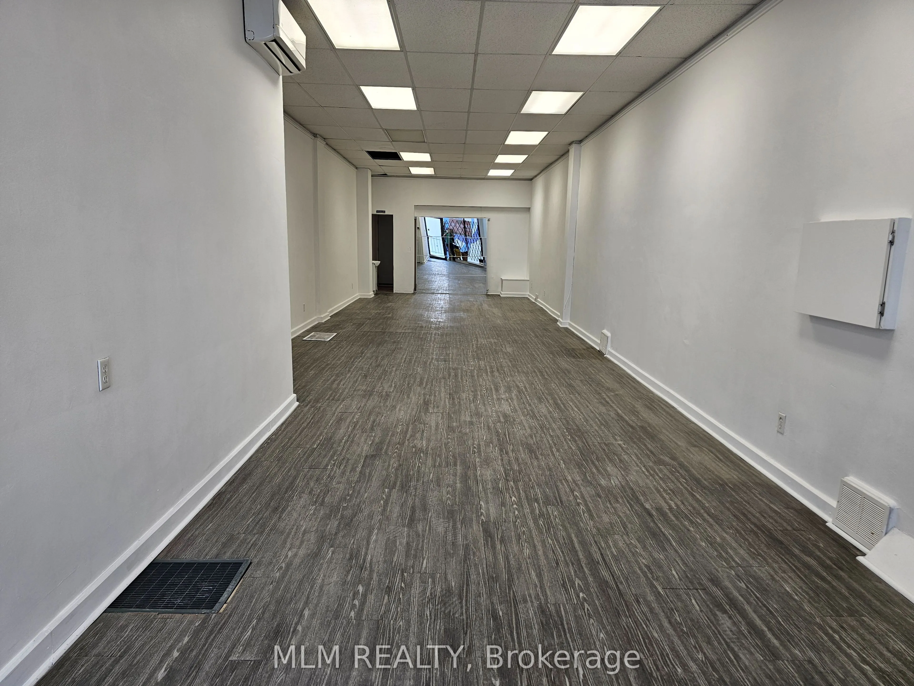 676 Yonge Street, #Ground Floor