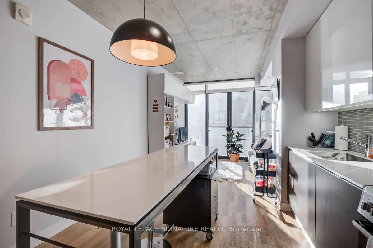 8 Dovercourt Road, #707