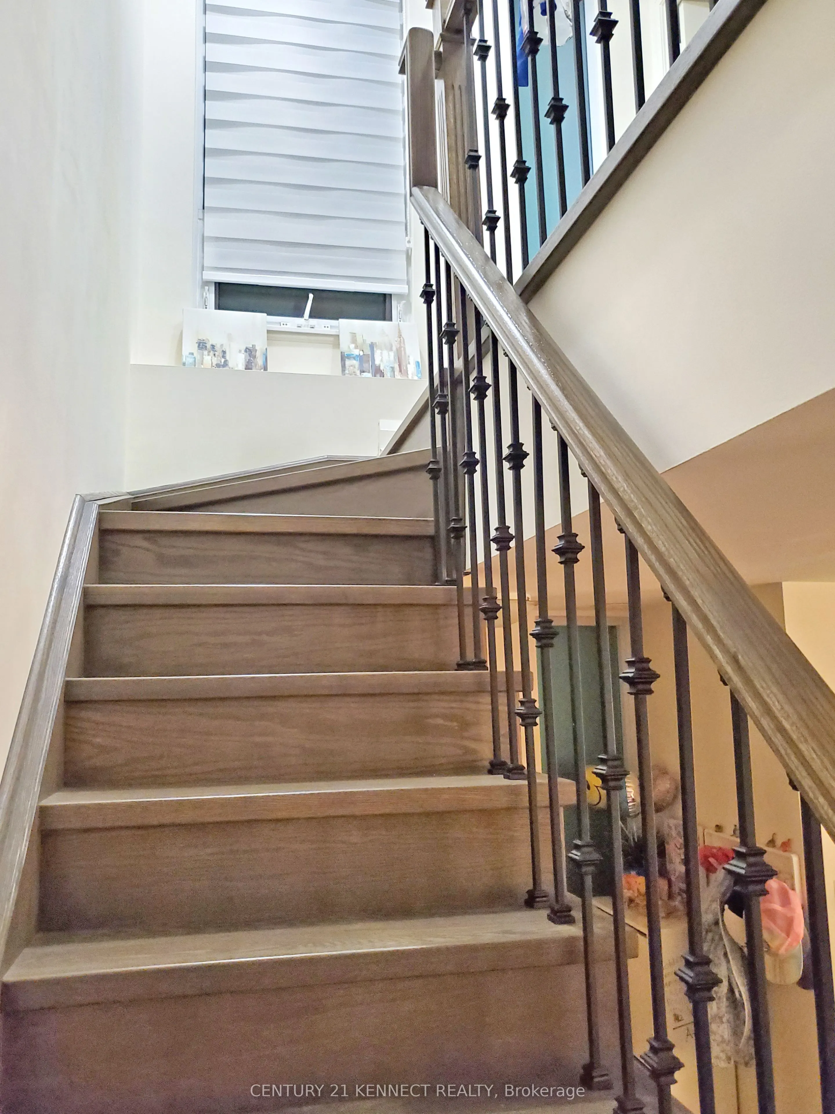 355 Beecroft Road, #Th117