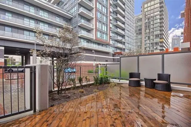 355 Beecroft Road, #Th117
