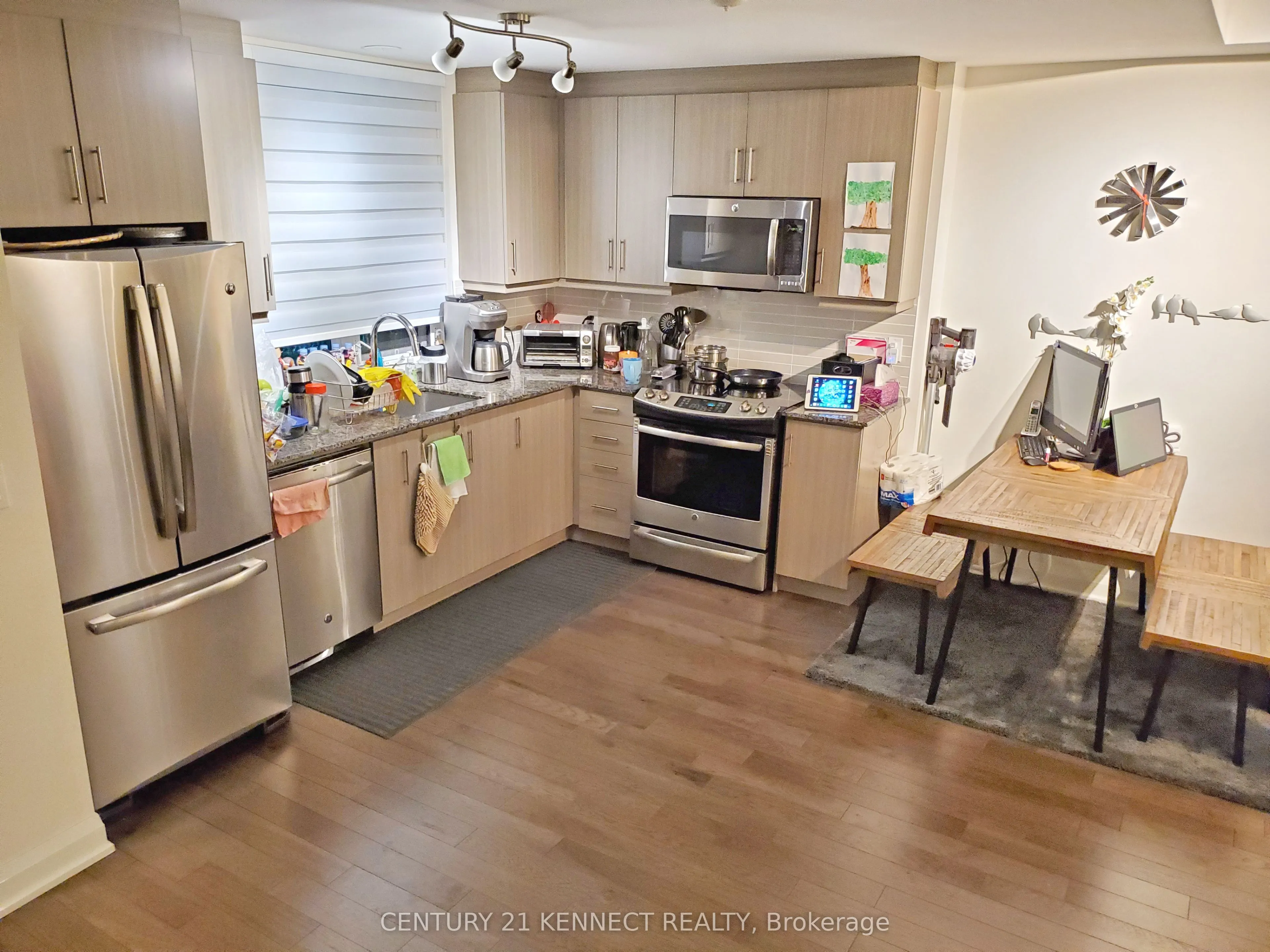 355 Beecroft Road, #Th117