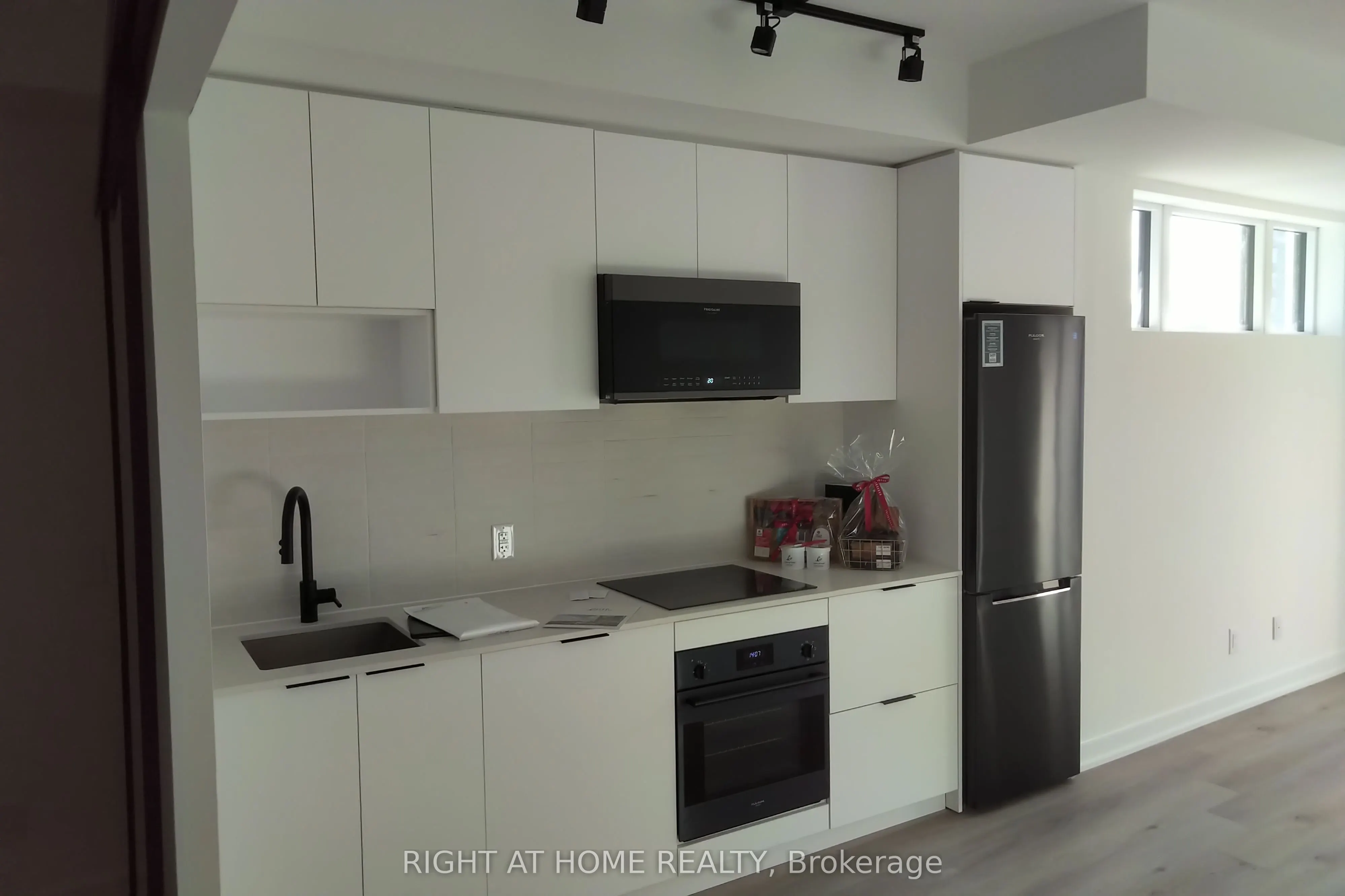 5 Defries Street, #1015