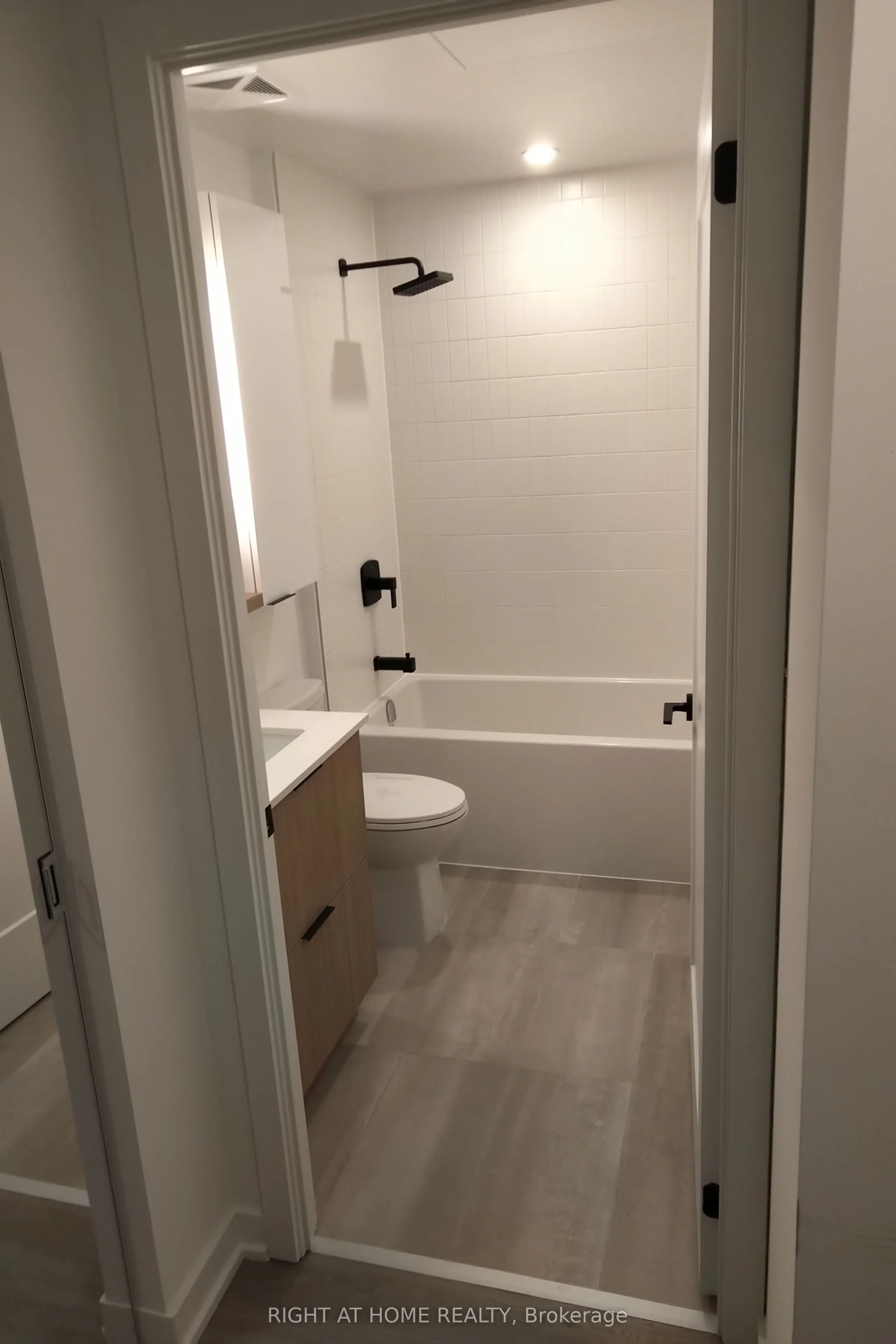 5 Defries Street, #1015