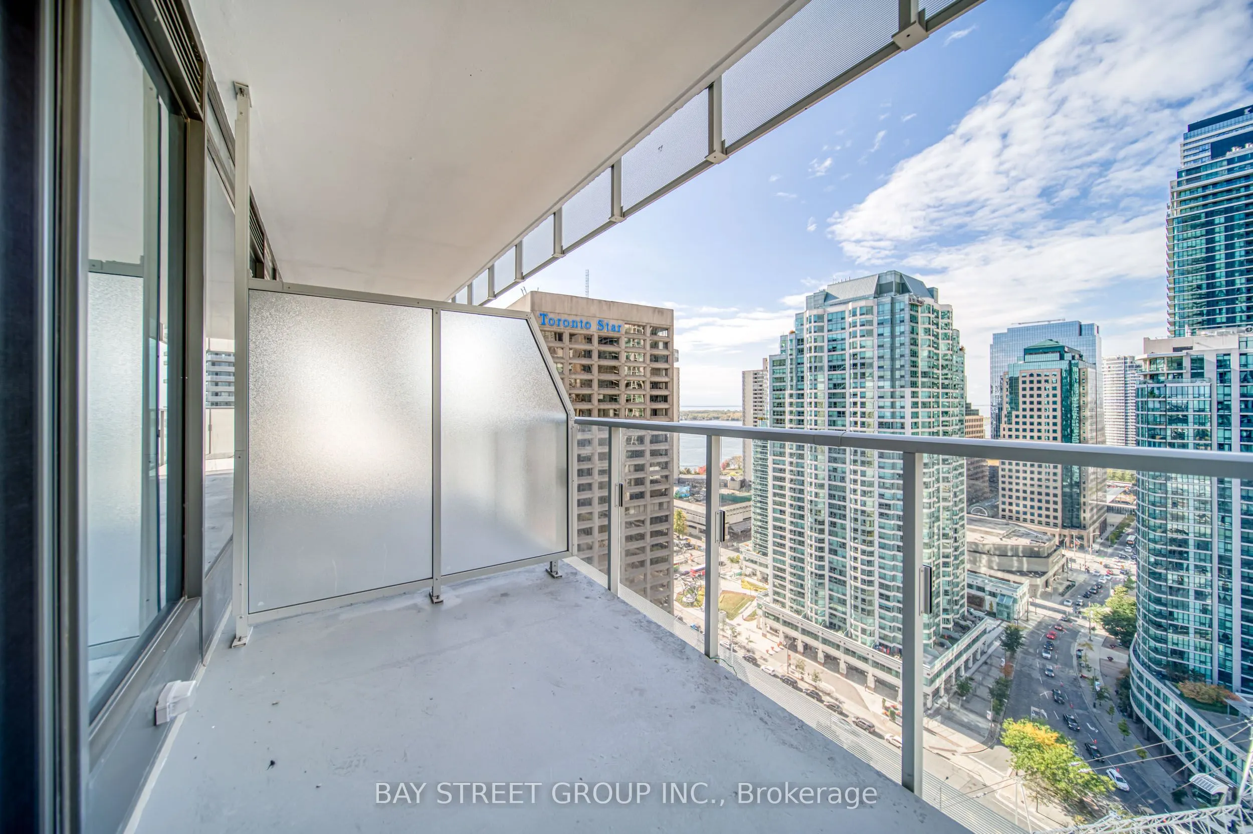 28 Freeland Street, #2303