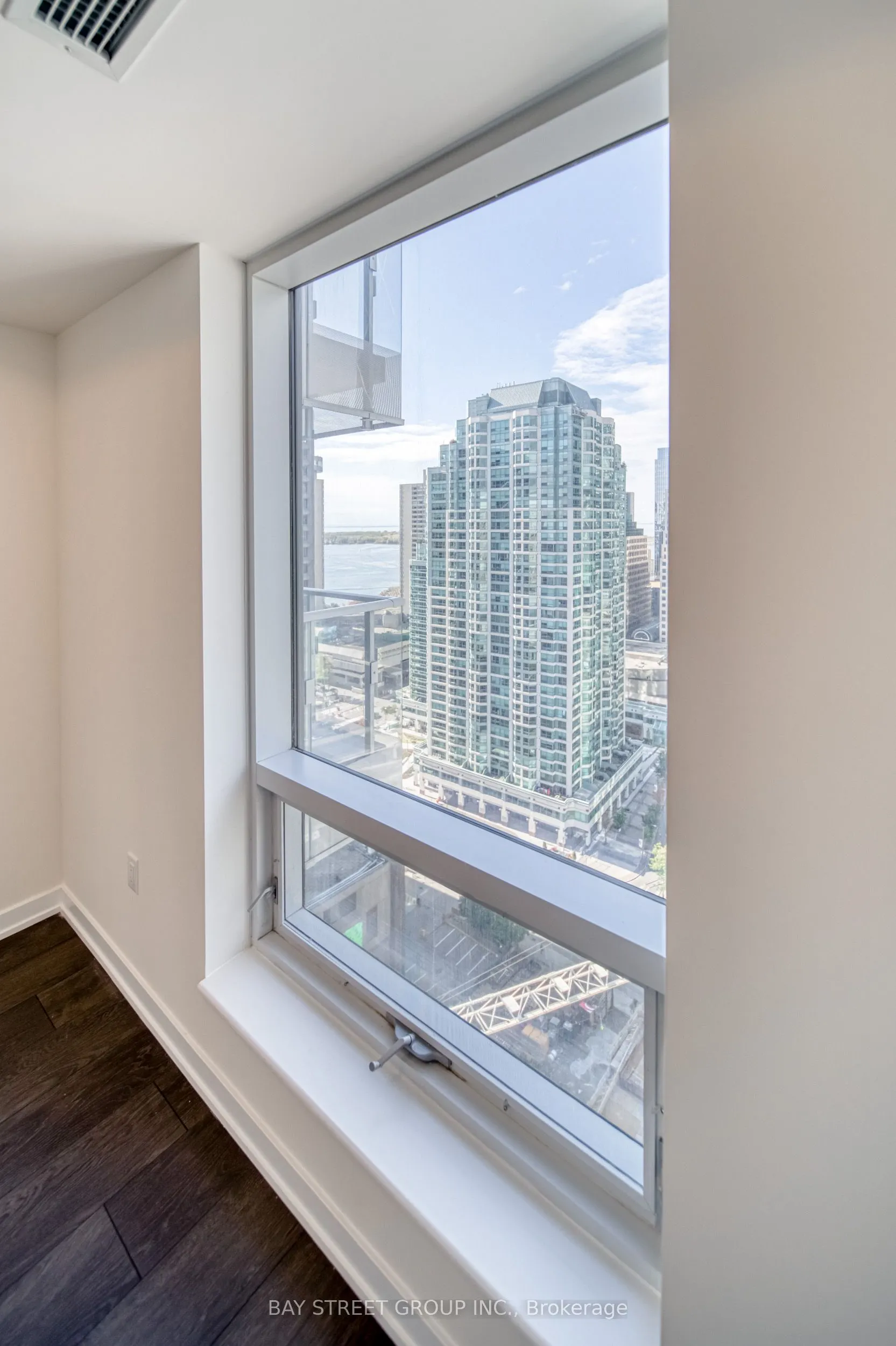 28 Freeland Street, #2303