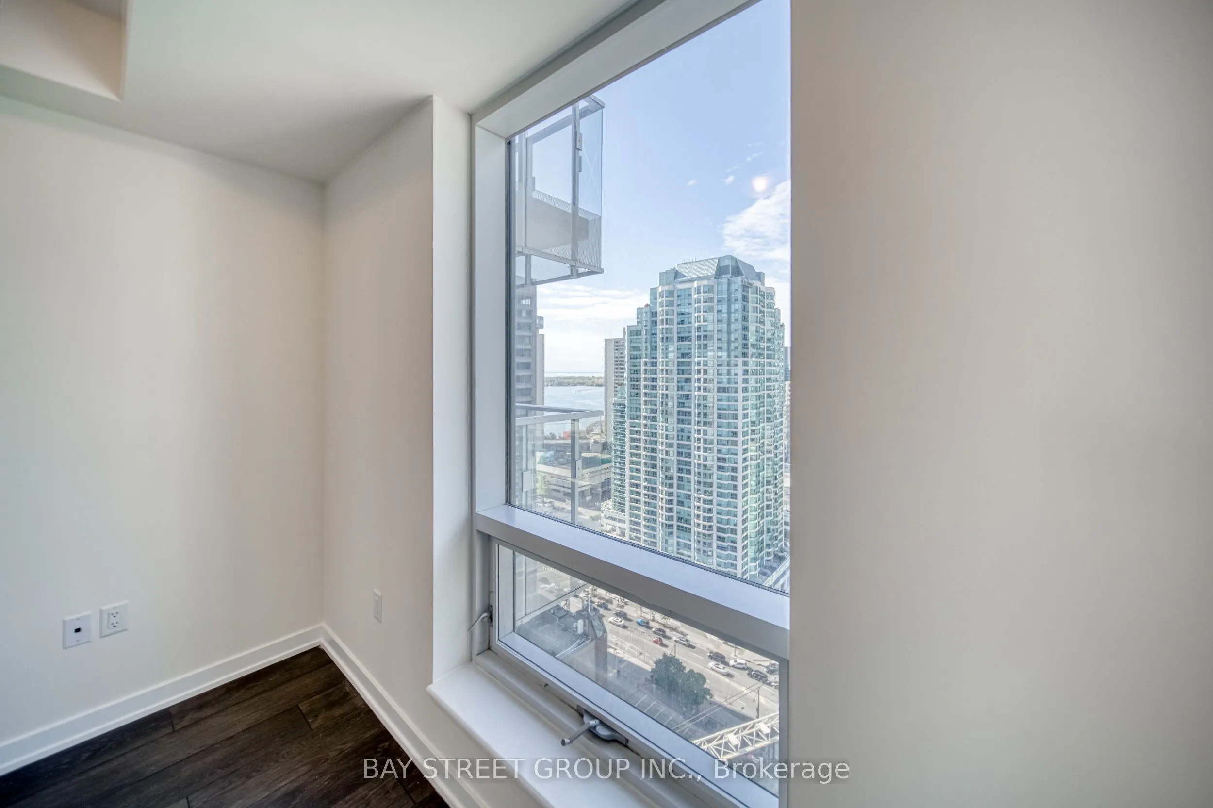 28 Freeland Street, #2303