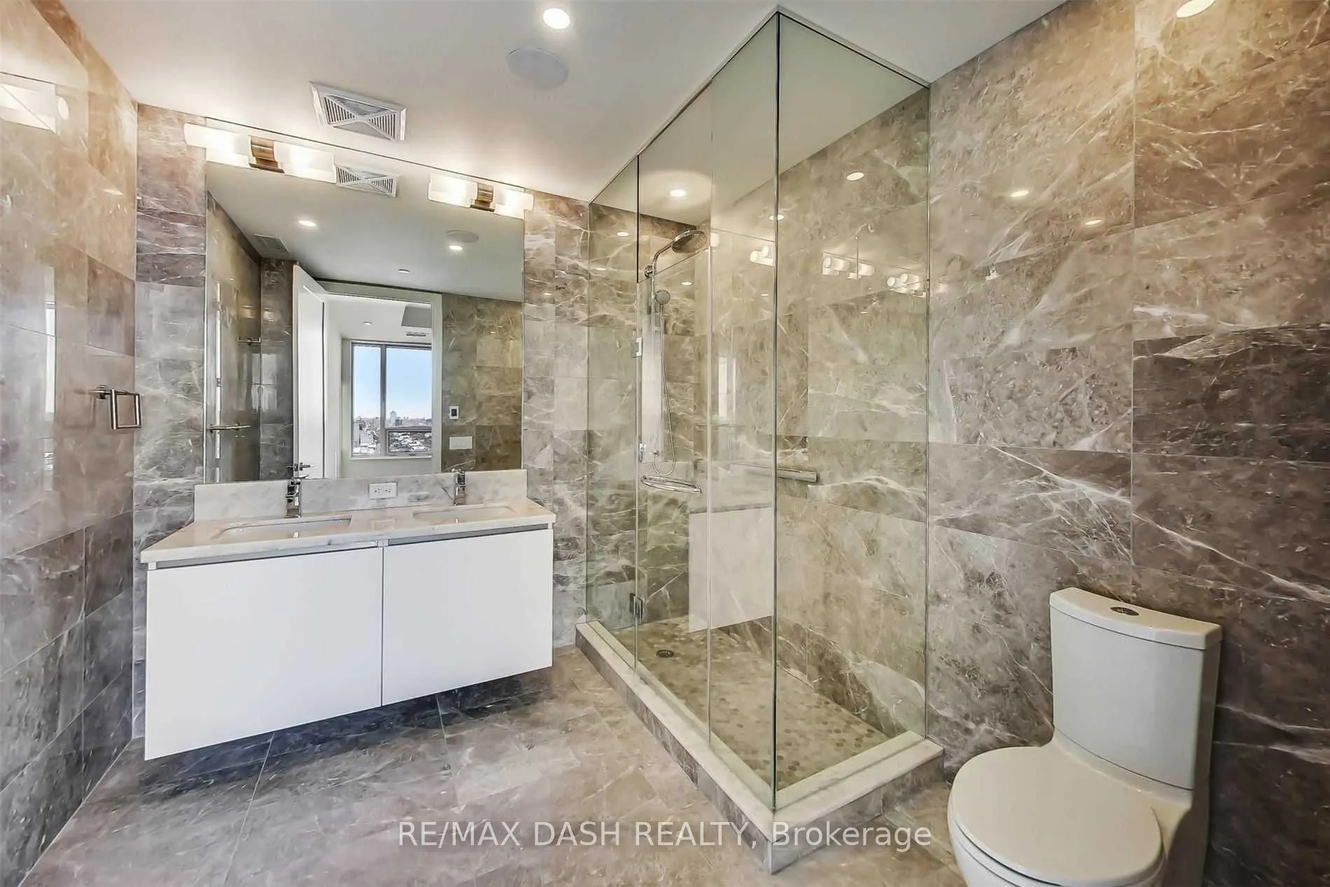 151 Avenue Road, #1001