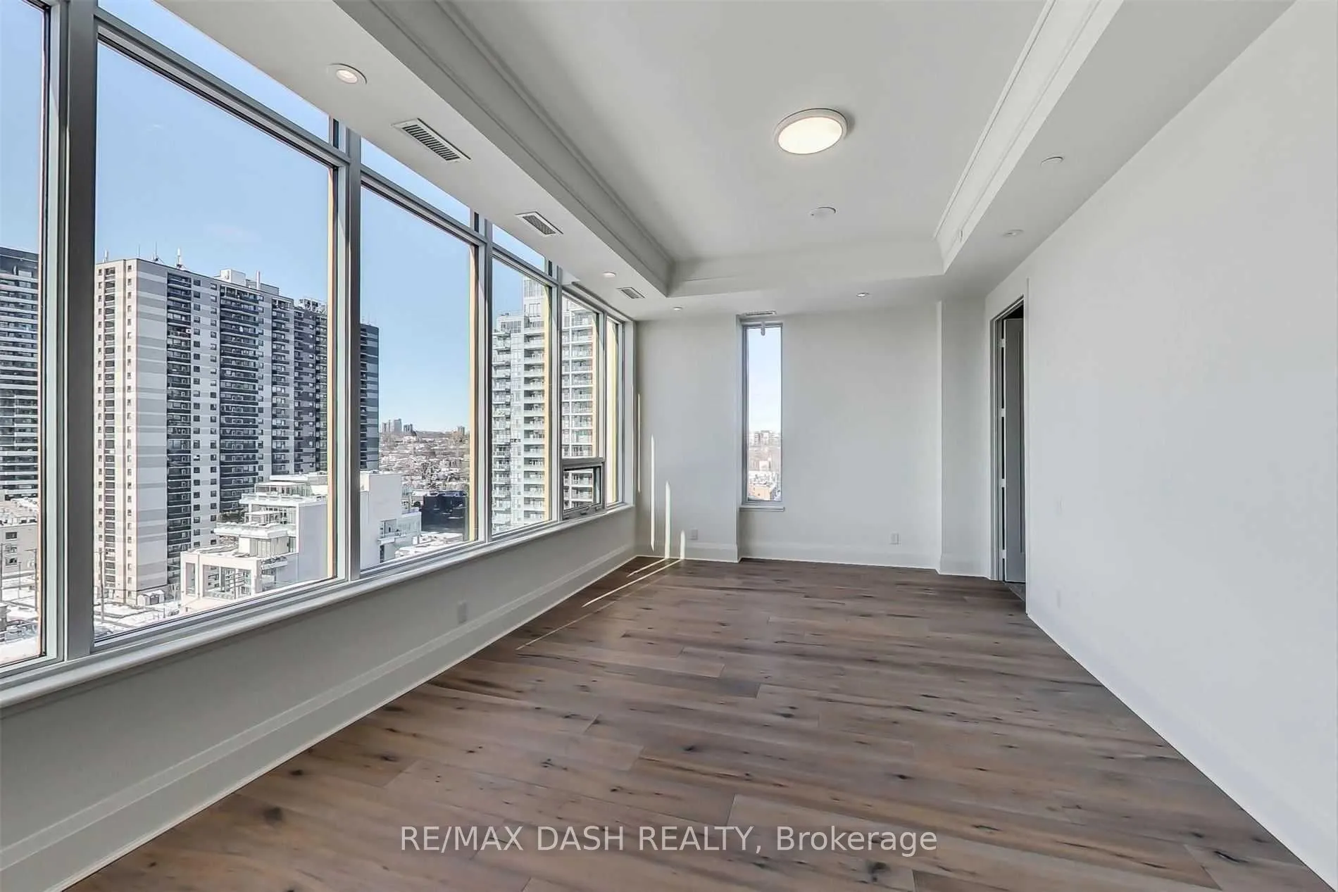 151 Avenue Road, #1001
