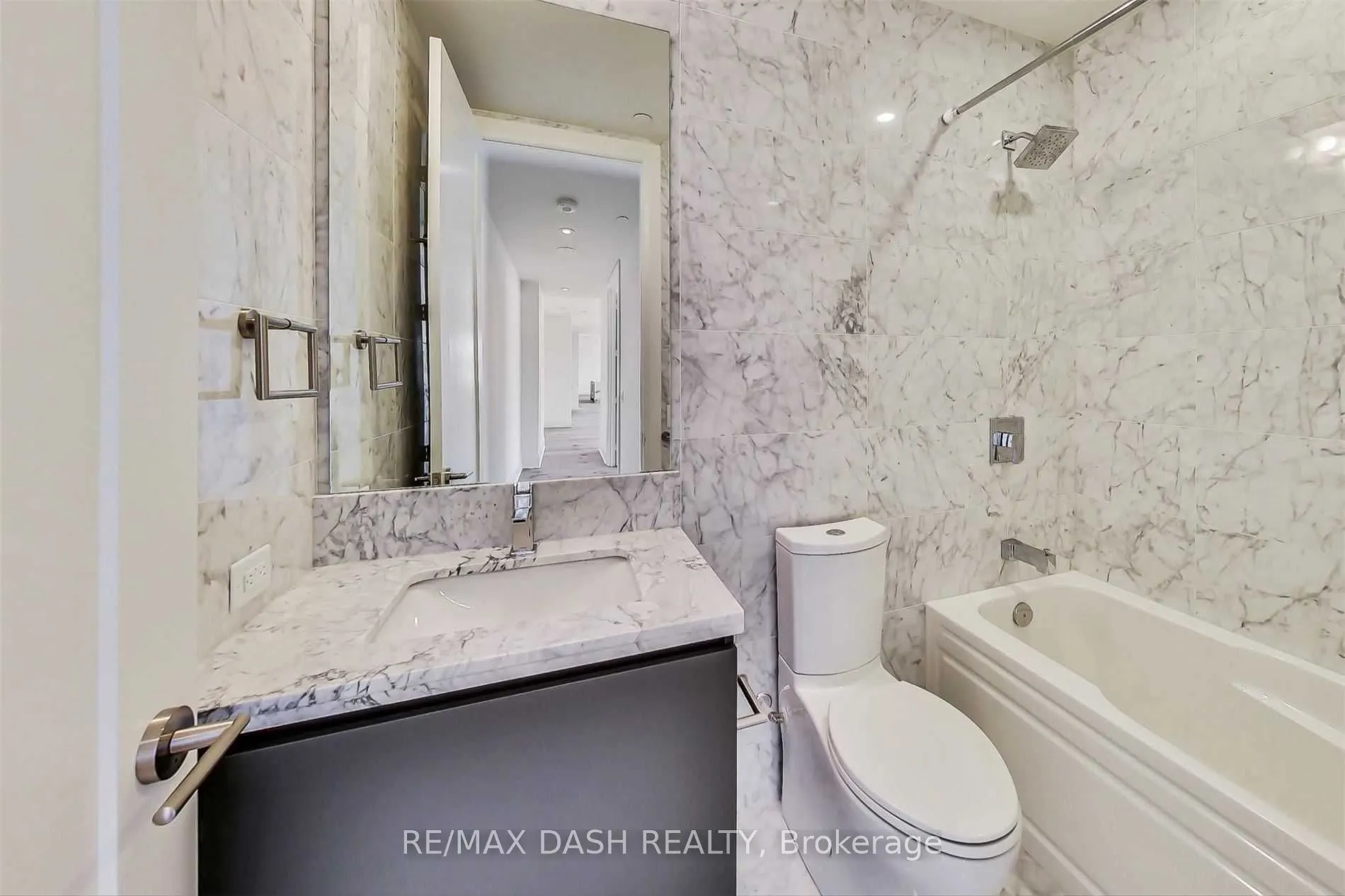 151 Avenue Road, #1001