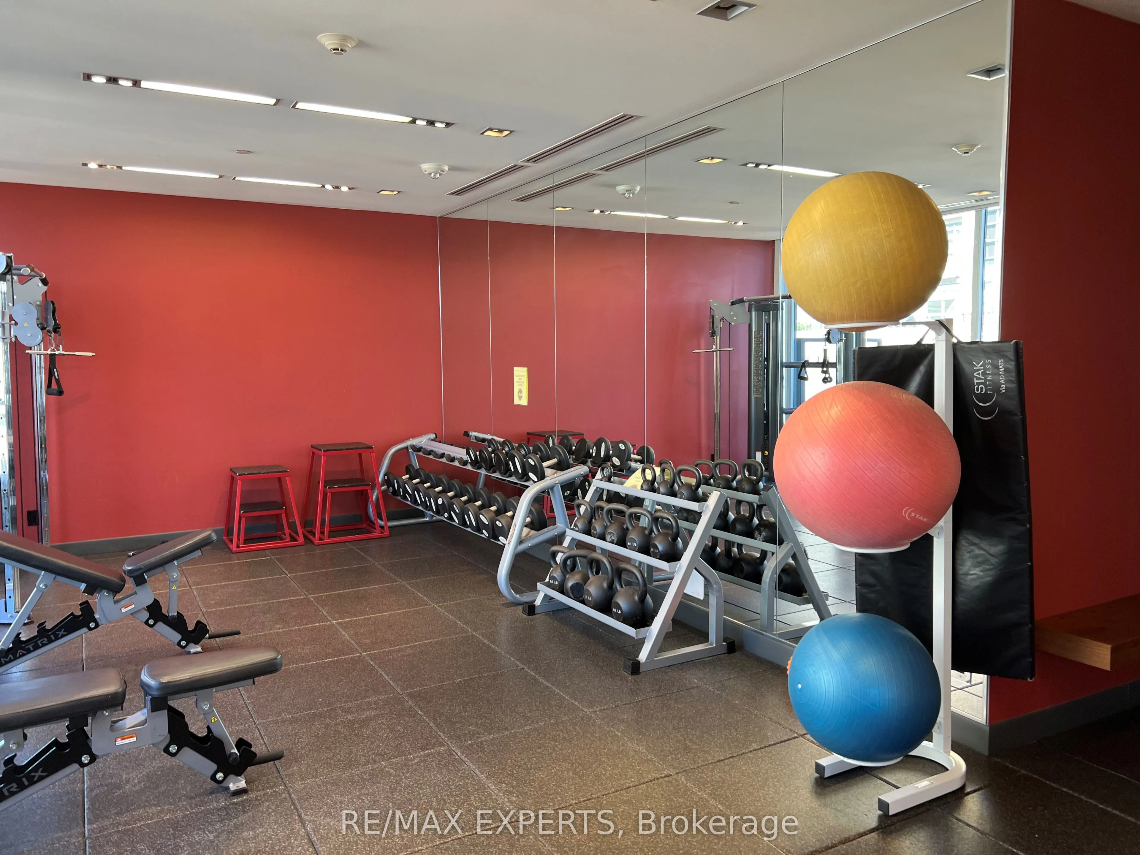 435 Richmond Street W, #204