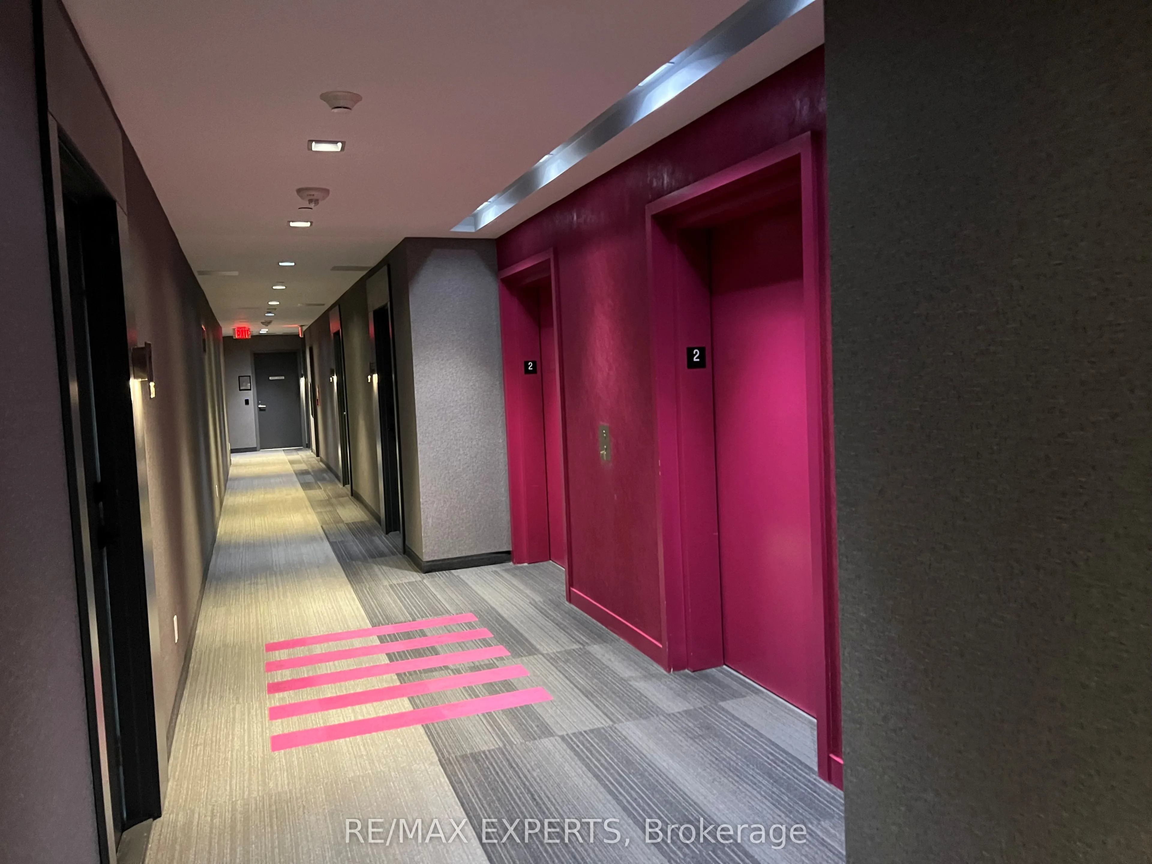 435 Richmond Street W, #204