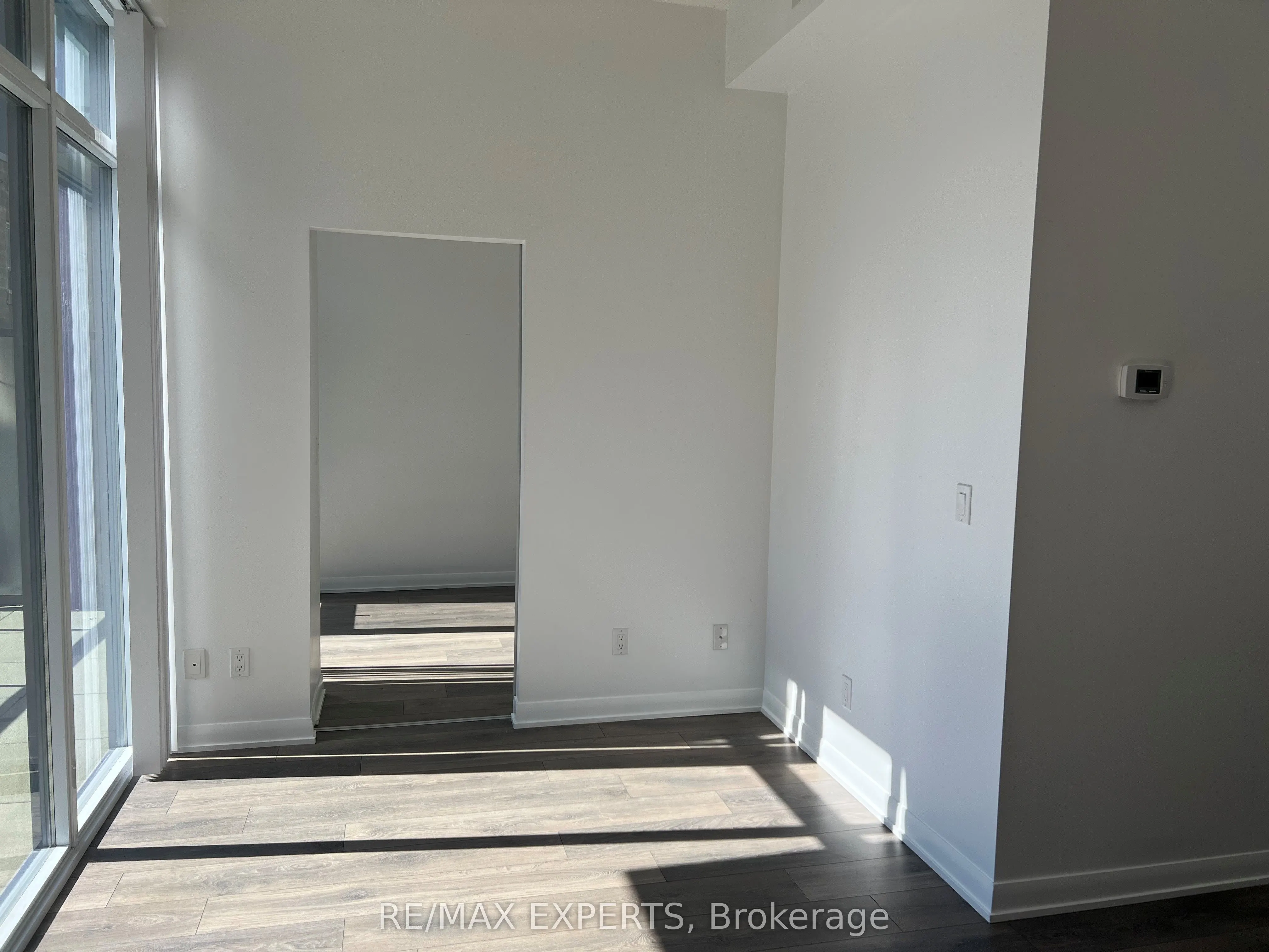 435 Richmond Street W, #204