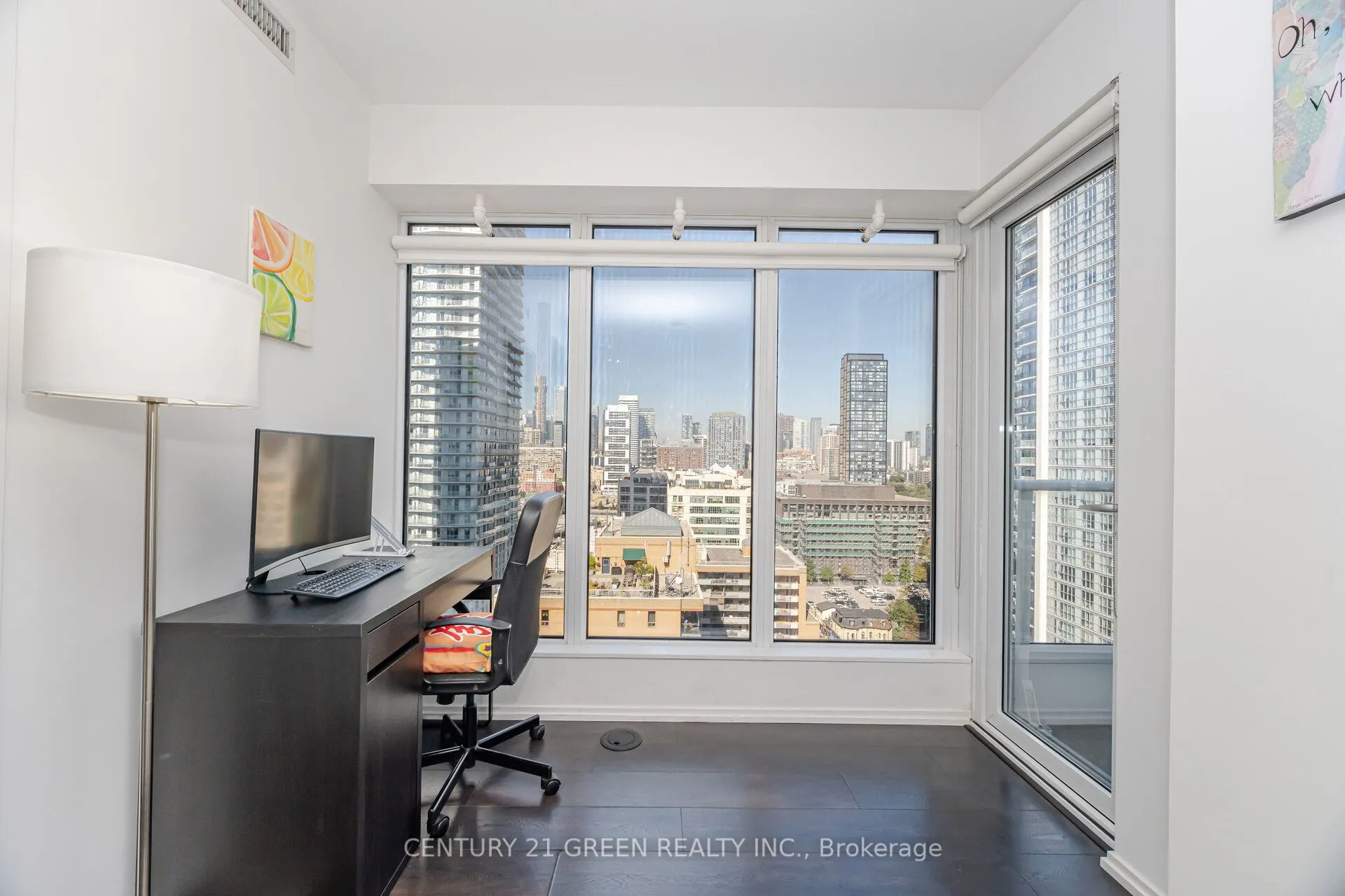 68 Shuter Street, #2310