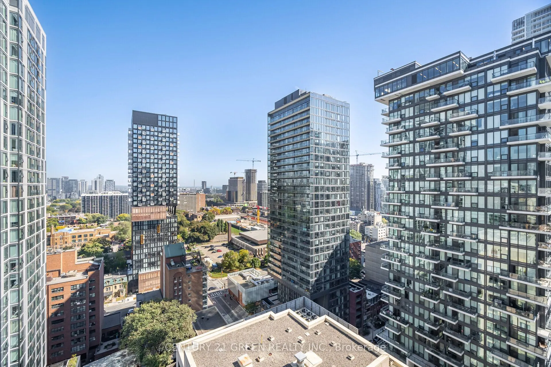 68 Shuter Street, #2310