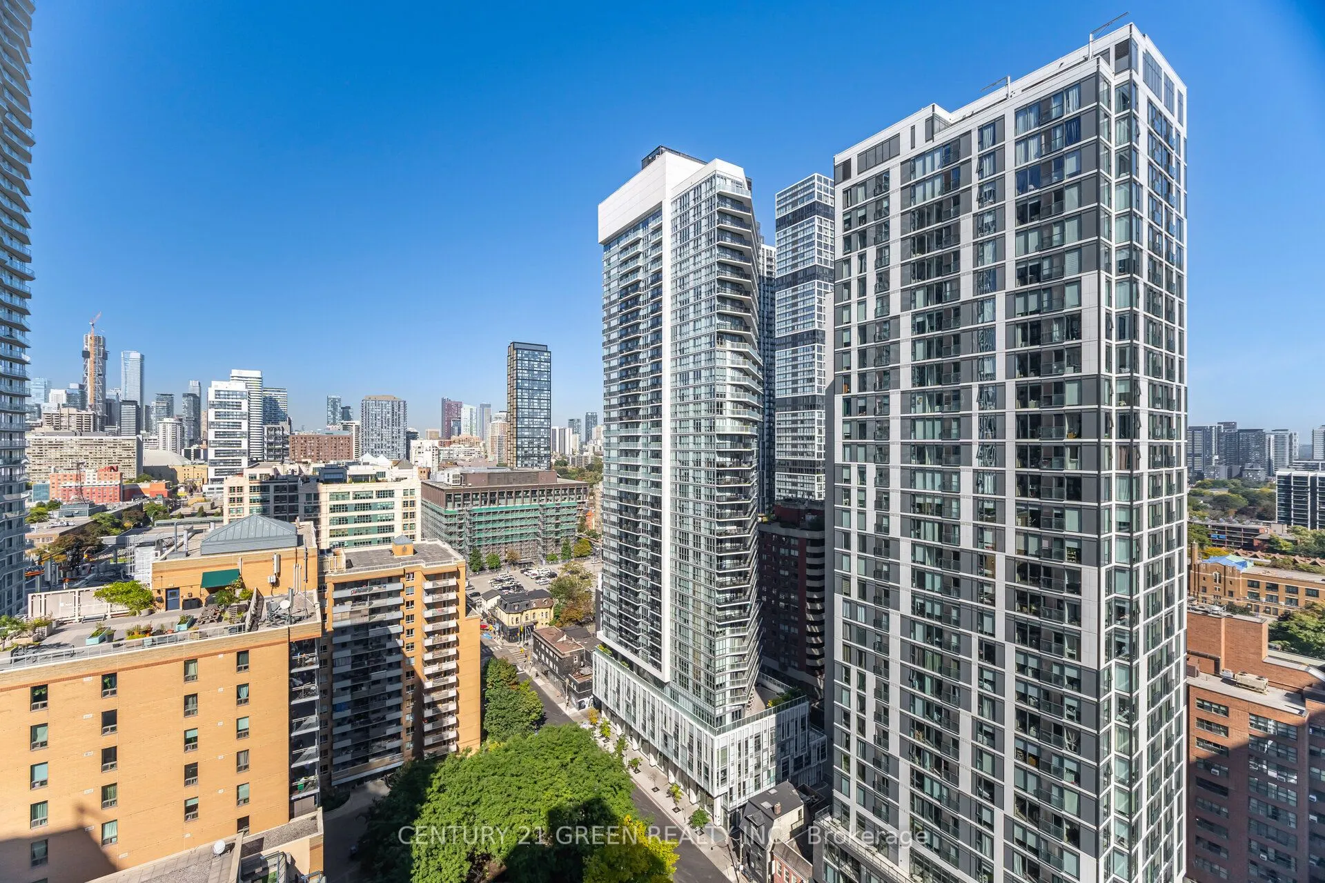 68 Shuter Street, #2310