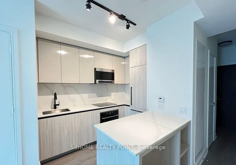 425 Front Street E, #519