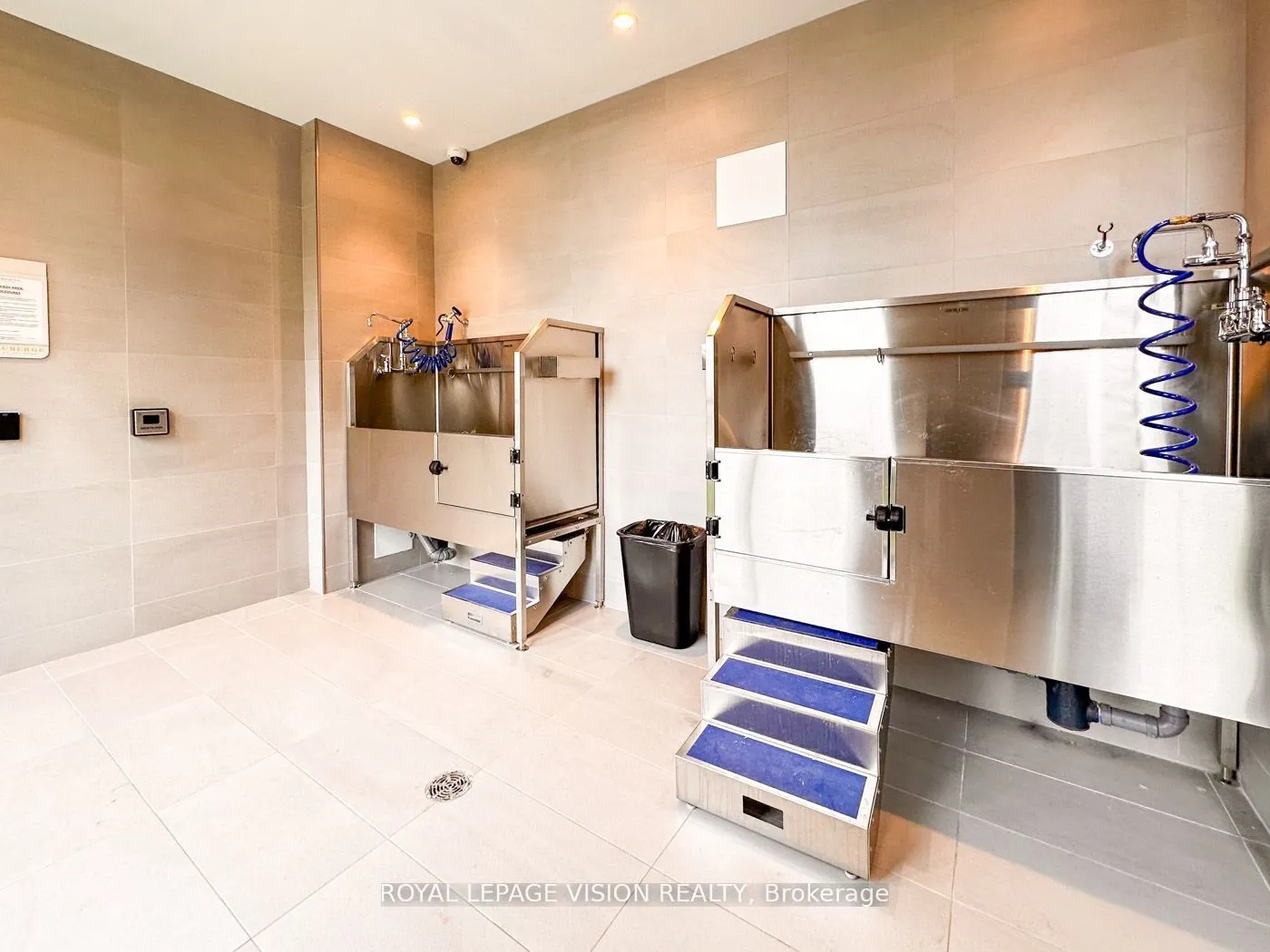 30 Inn on the park Drive, #2404