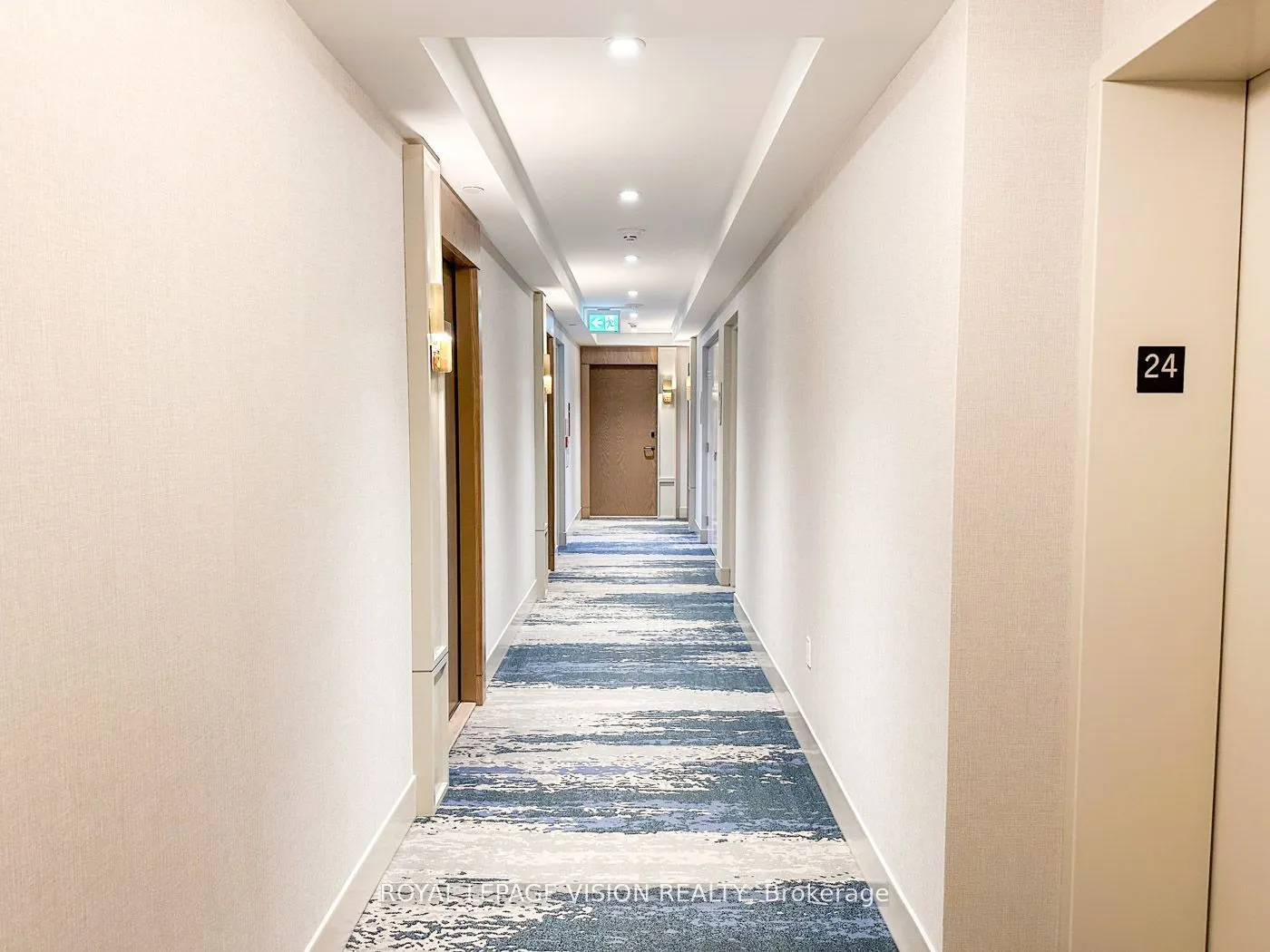 30 Inn on the park Drive, #2404